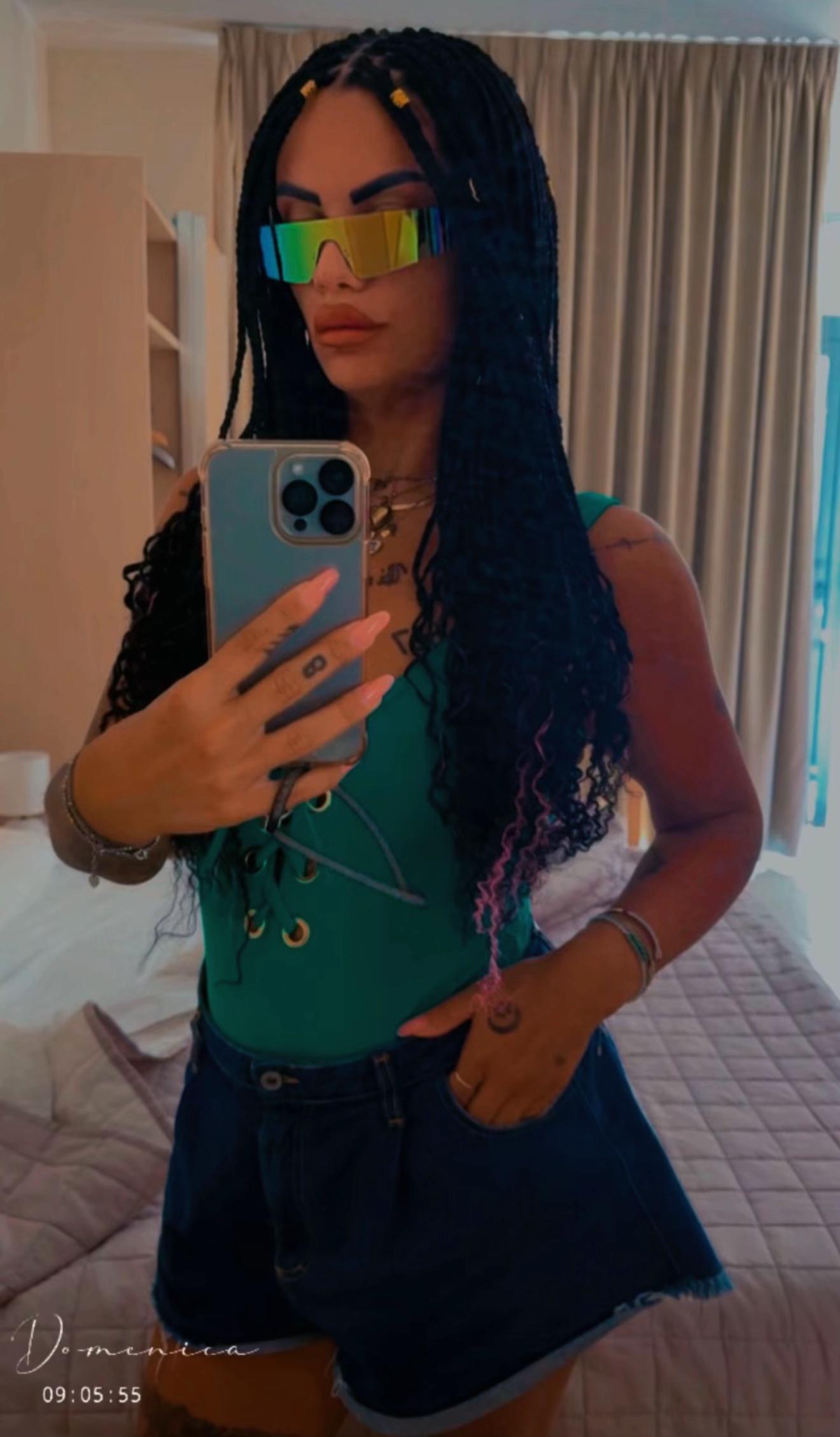 @REINA 7