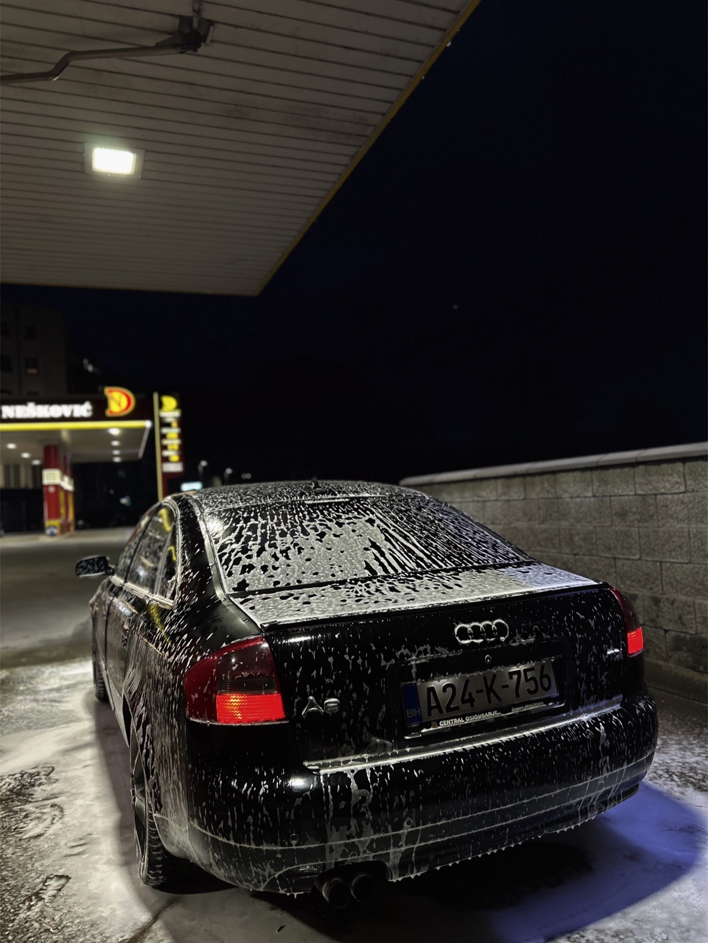 @AUDI SMRTI😈