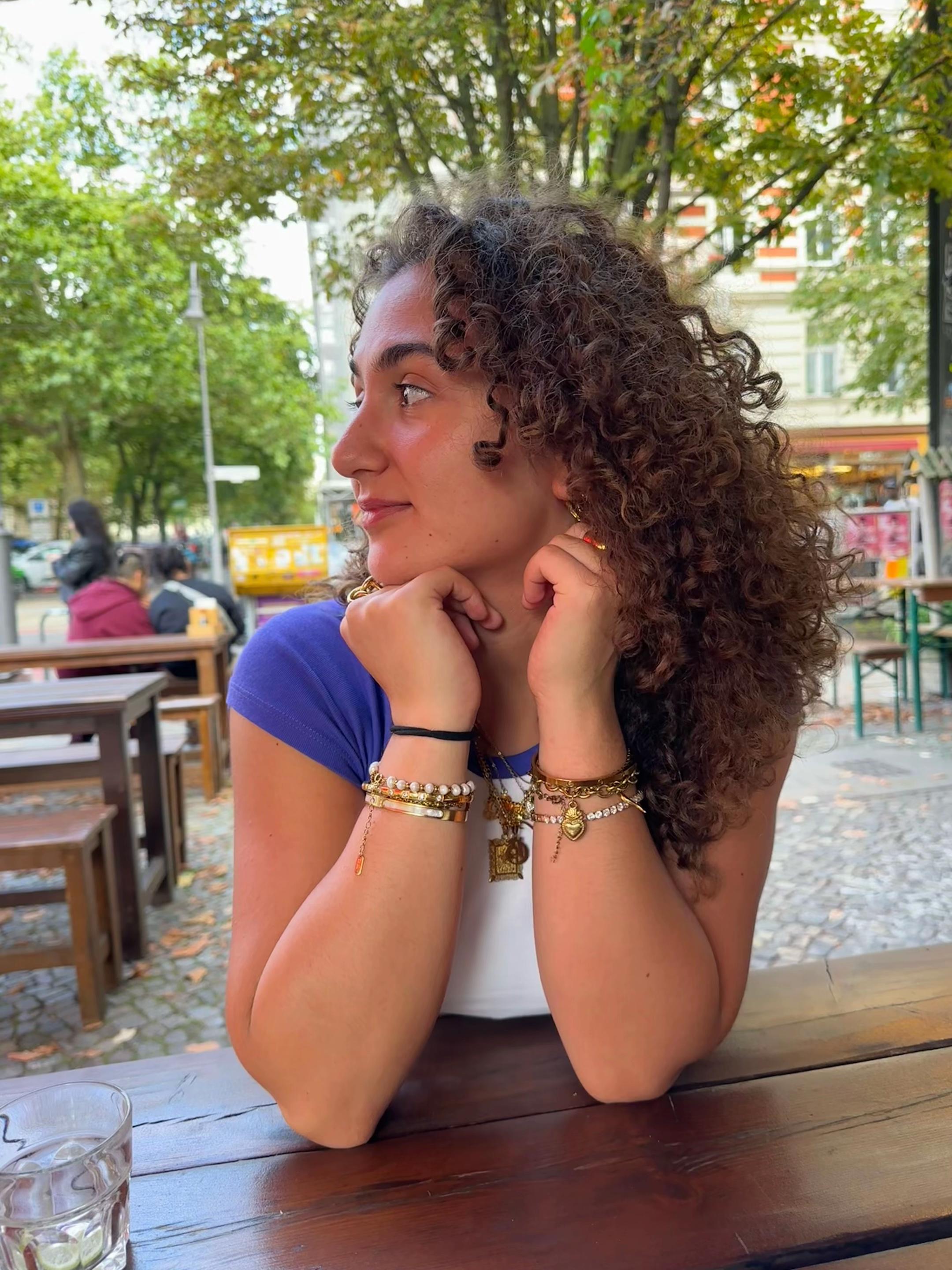 @Genuva