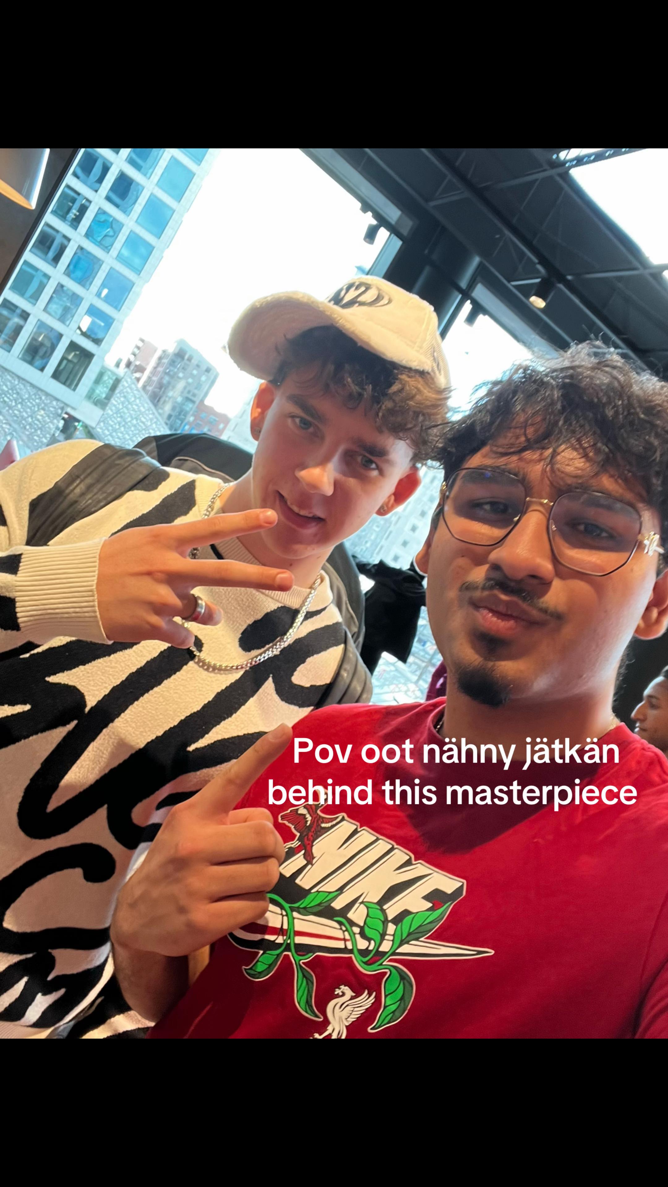 @Arkubro