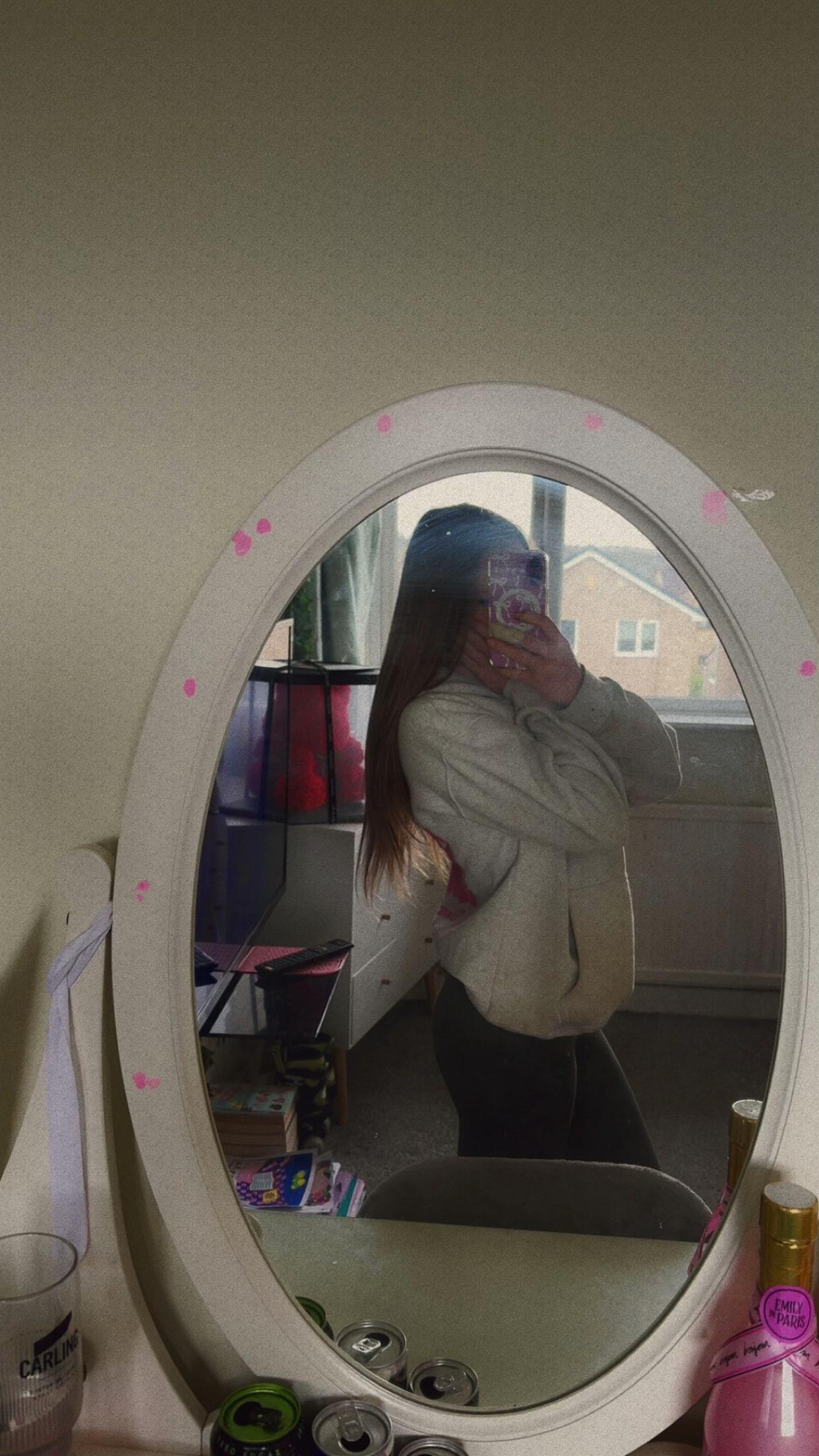 @ℰ𝓂𝒾💍🐣