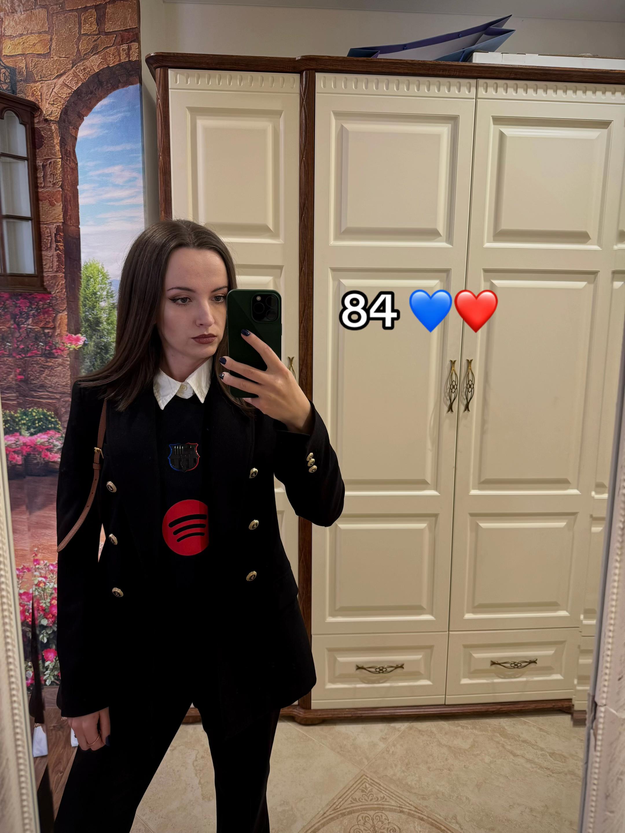 @nikabarcelo💙❤️