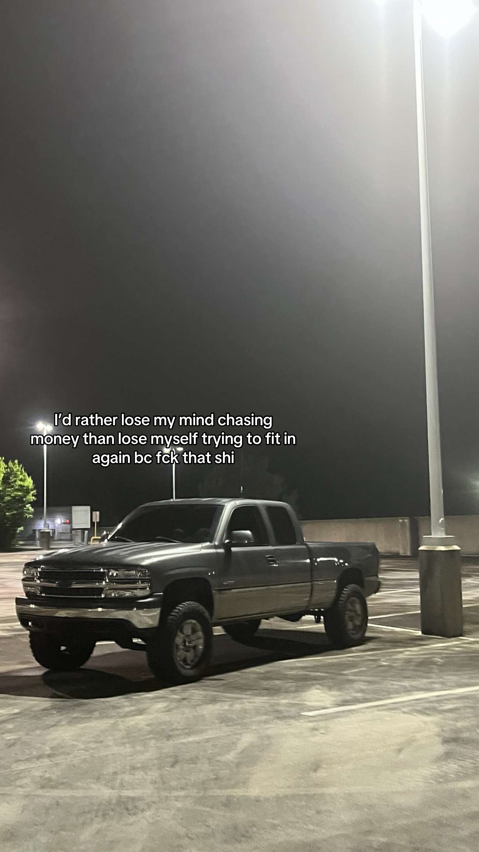 @𝒞𝓁𝒶𝓍𝓉𝓸𝓃 👑