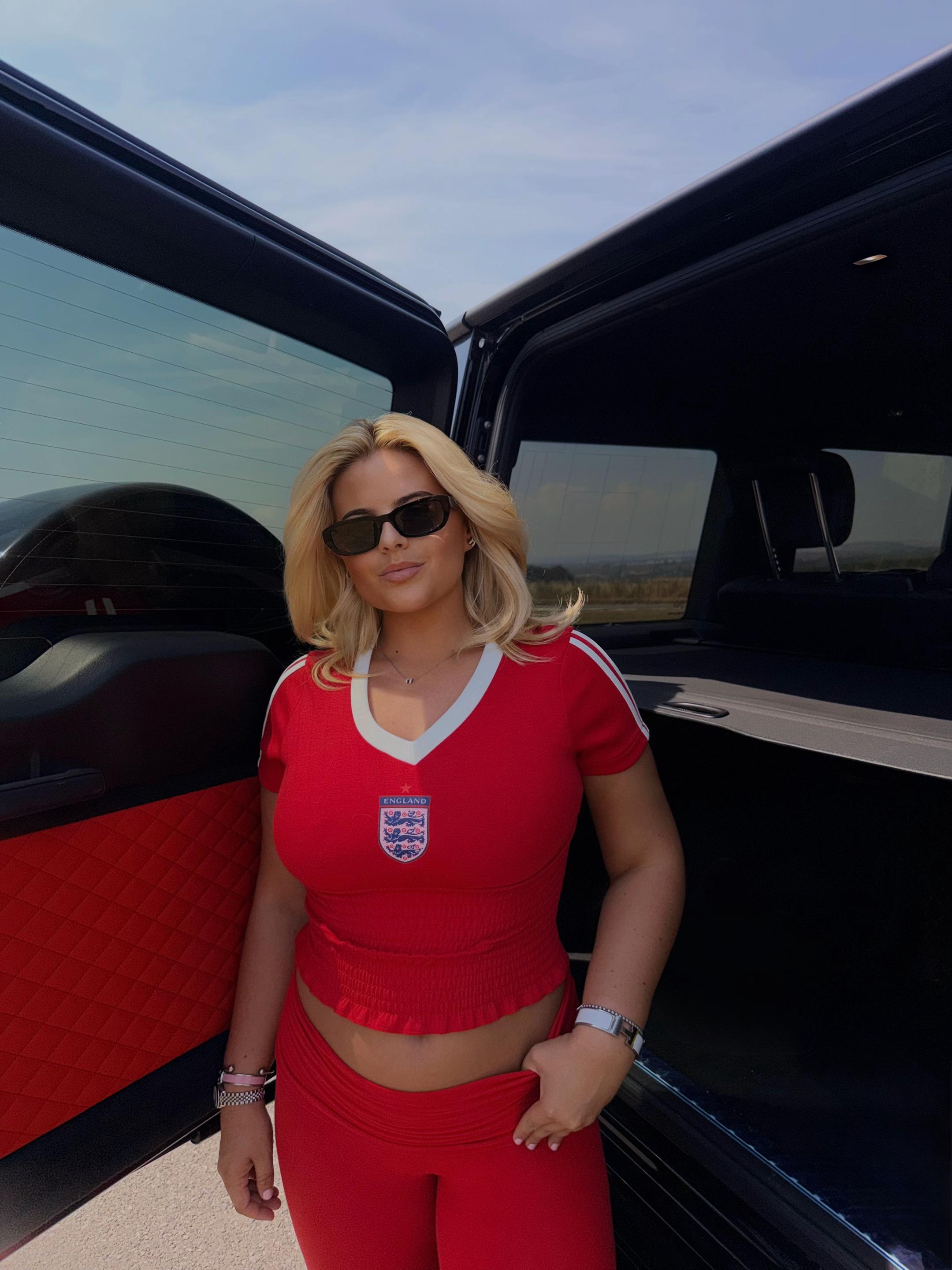 @Apollonia Llewellyn