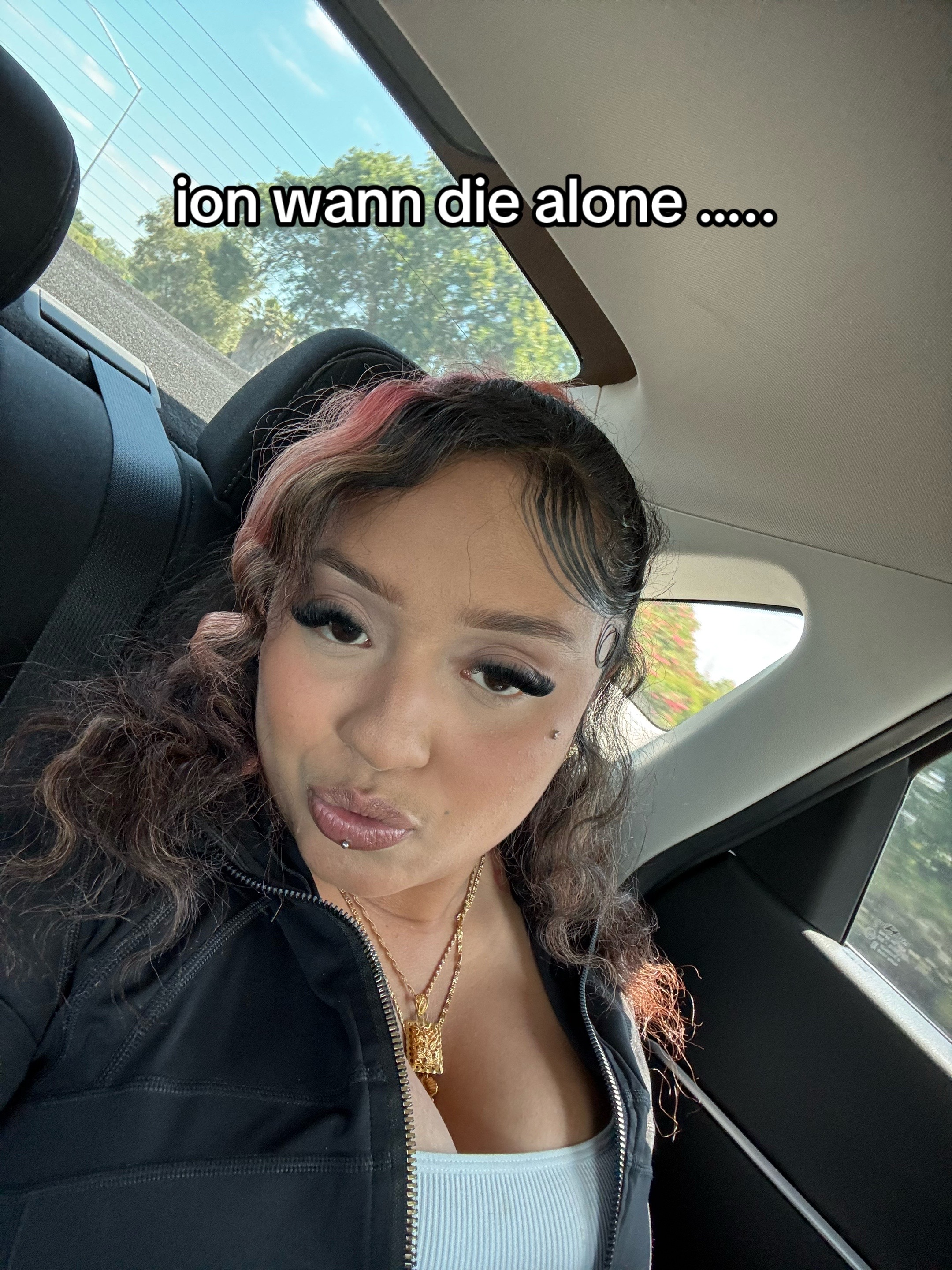 @BIGMAMALANII🎀🍭
