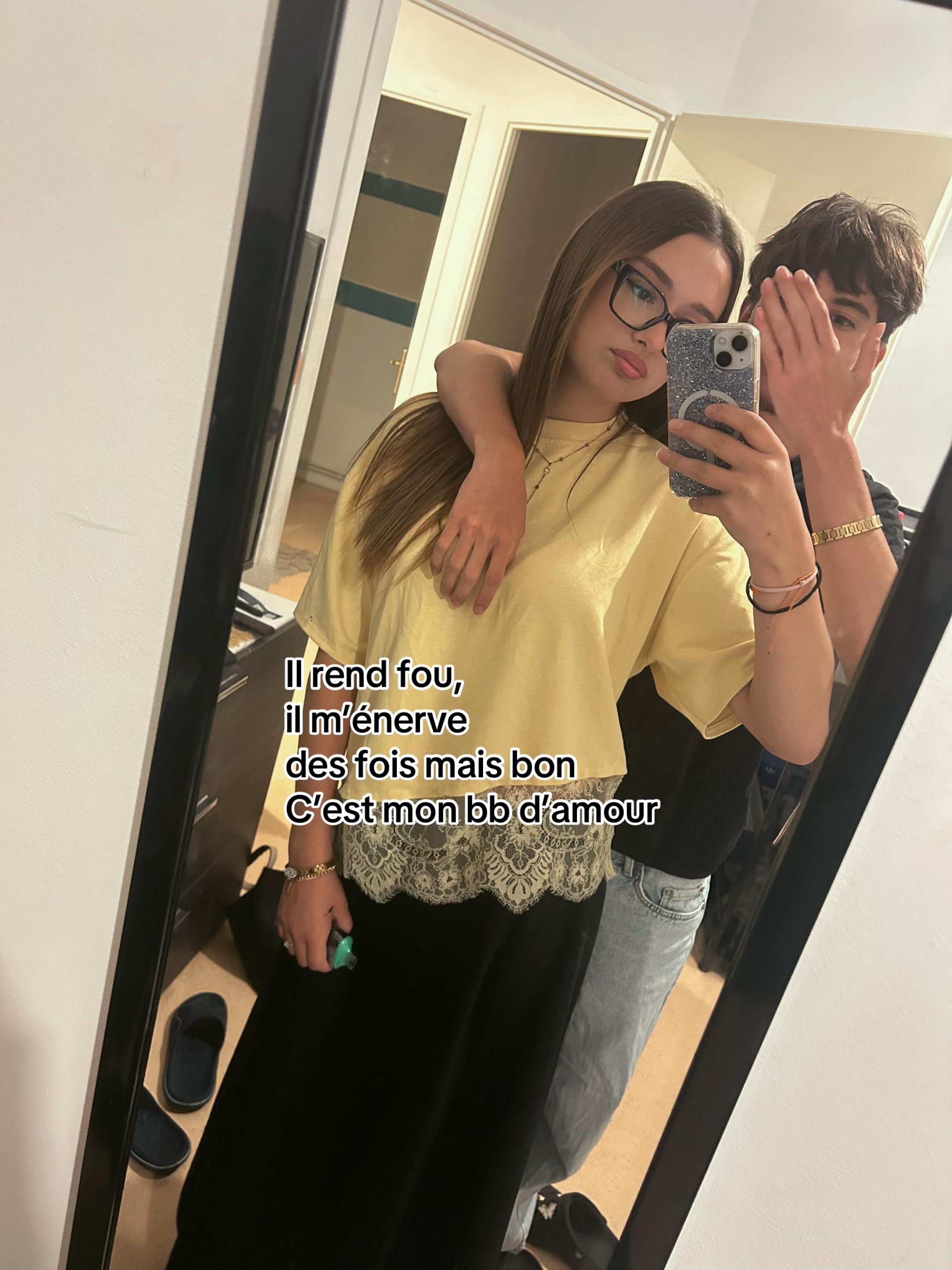 @𝐂𝐡𝐥𝐨𝐞́'🥥🐚🌺🪼