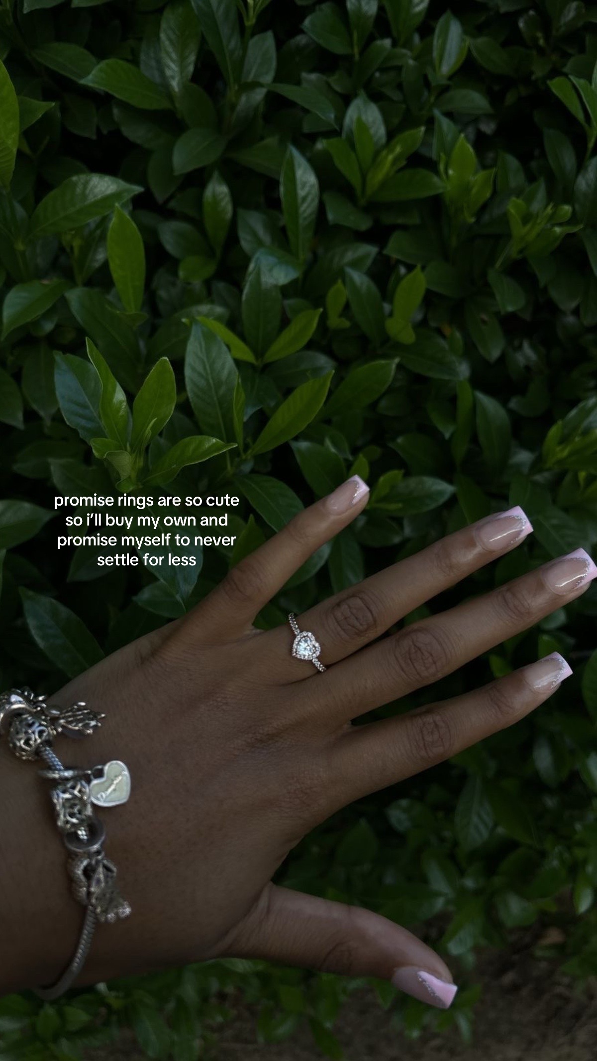 @♕