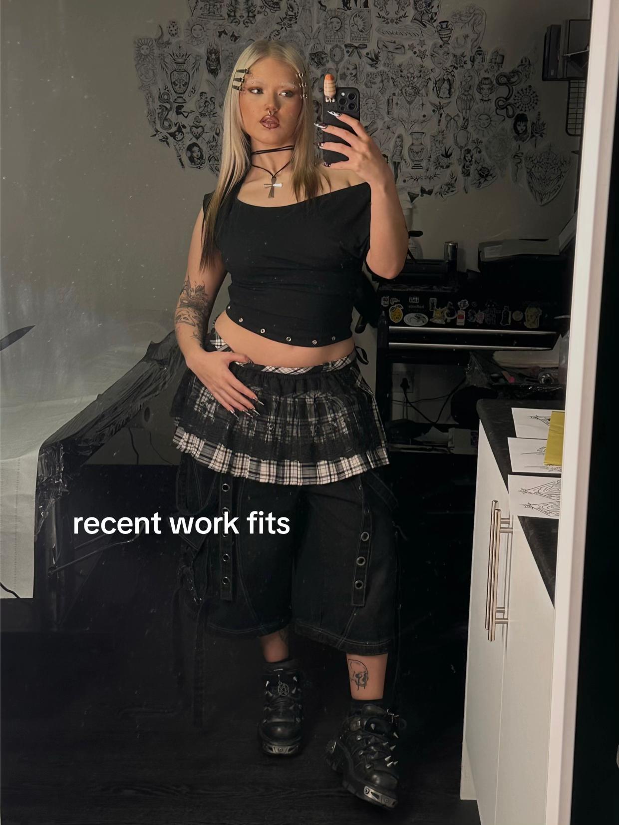 @bronwyn🕷tattoo artist