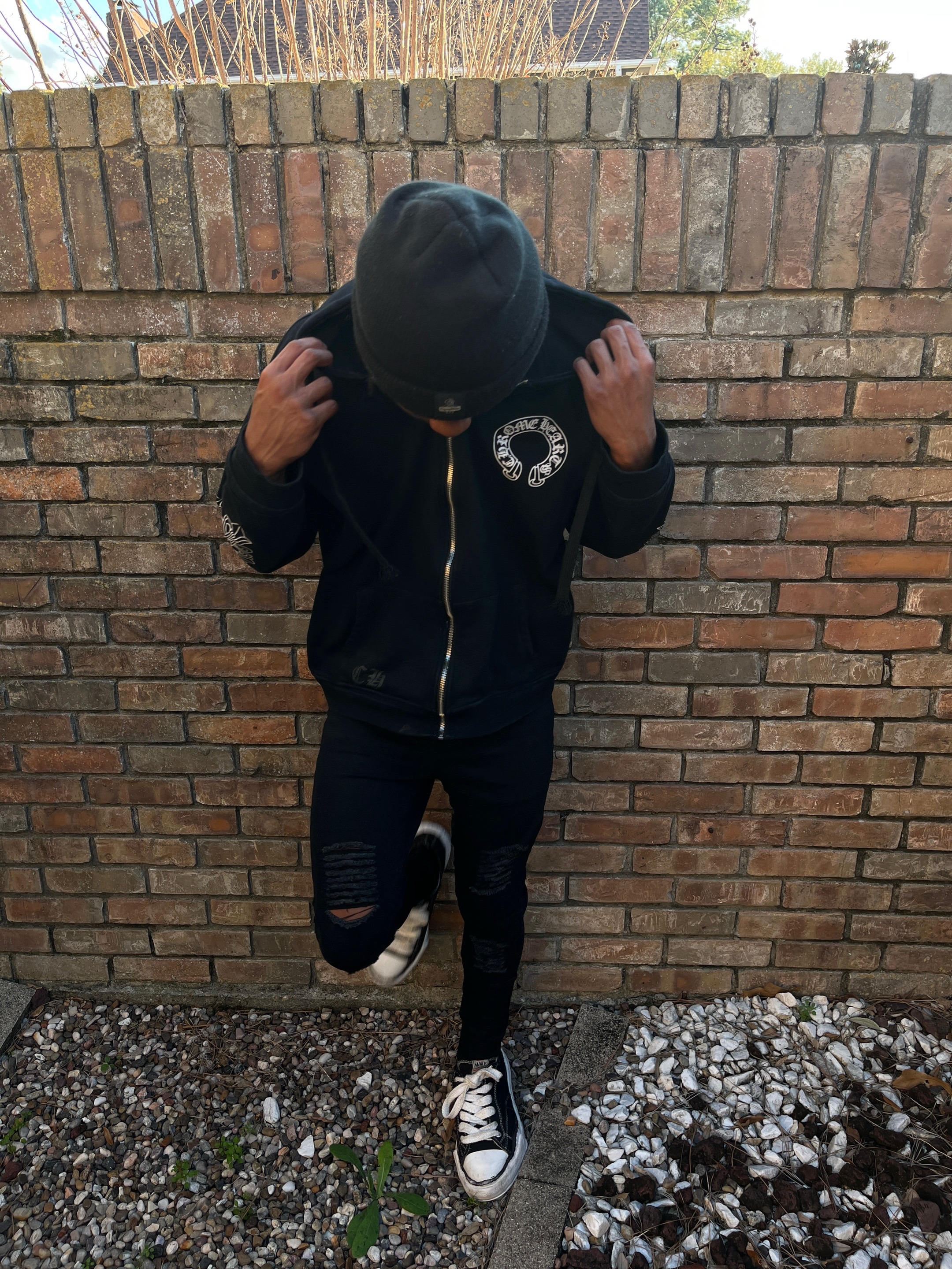 @⃟