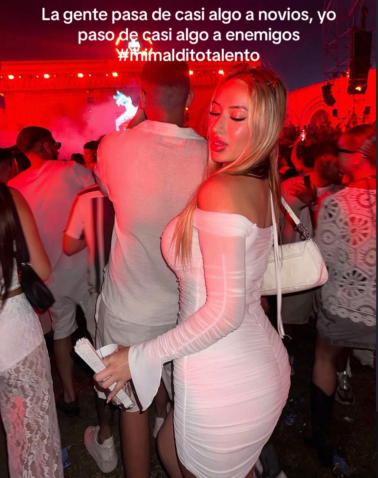 @laaurang_