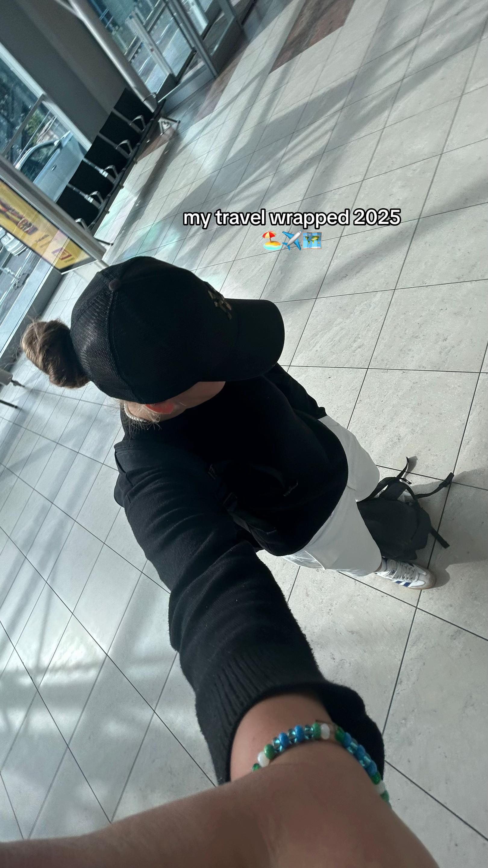 @Móňas
