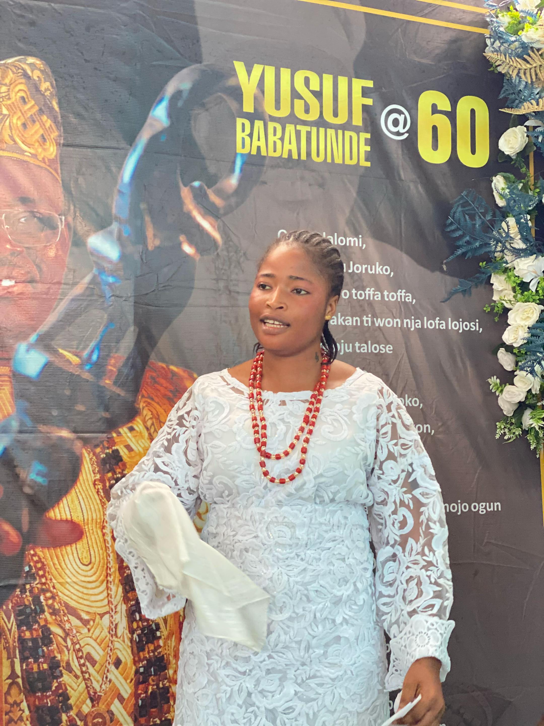 @OMODUNMADE AK&Eacute;W&Igrave;