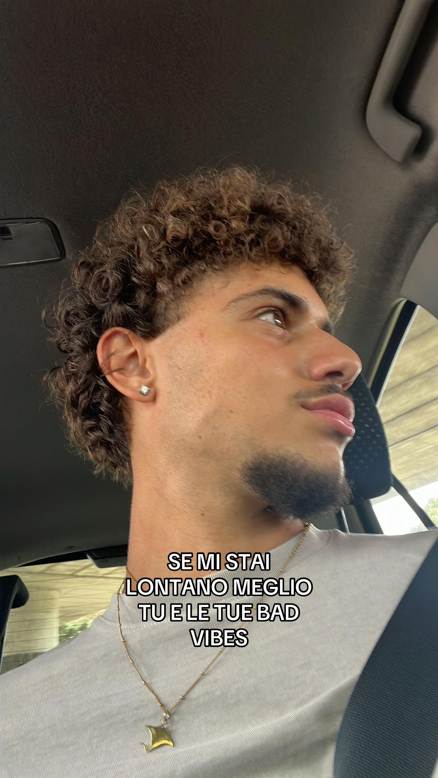 @𝕬𝖒𝖔𝖘 💫