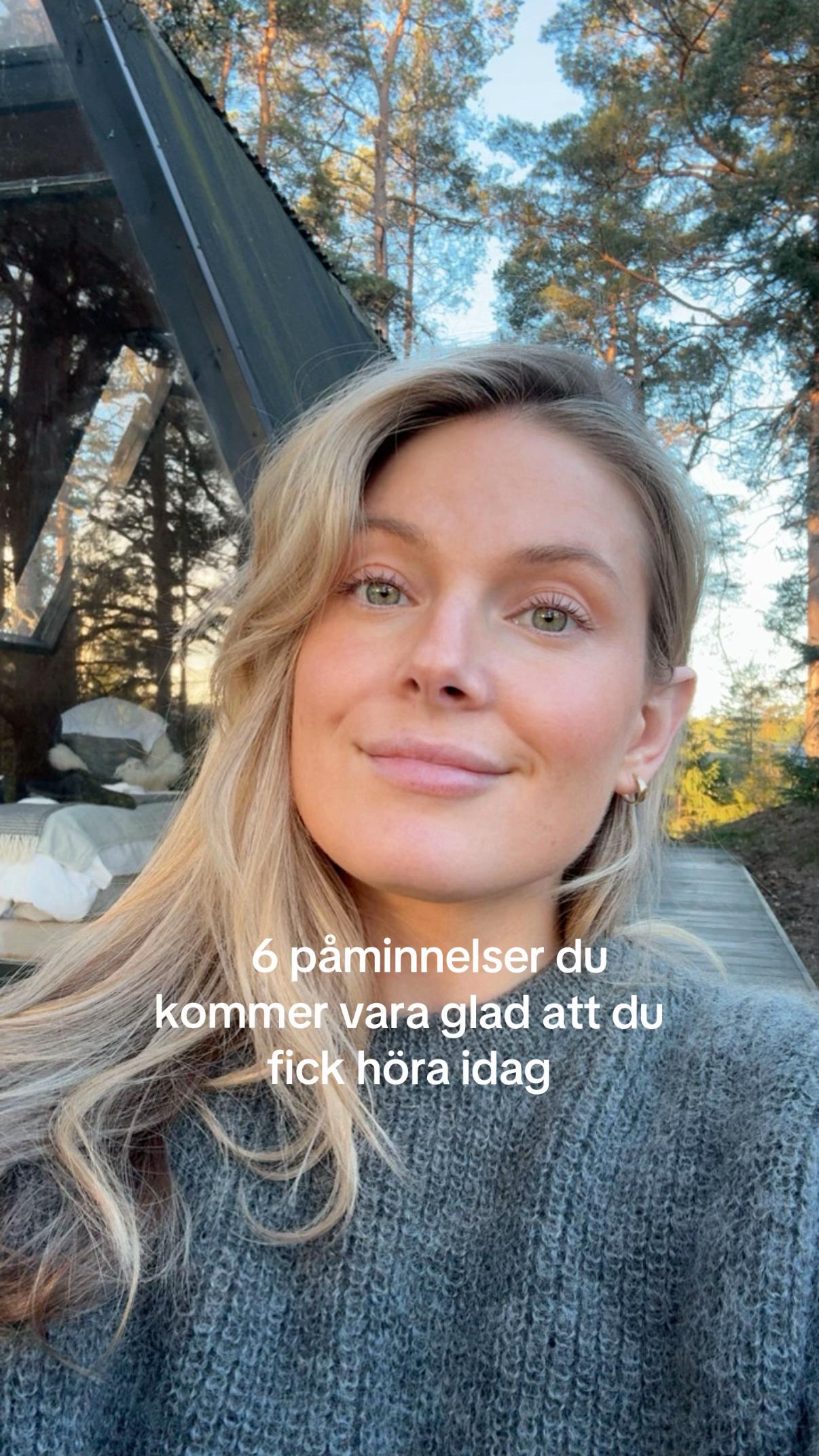 @Elissa