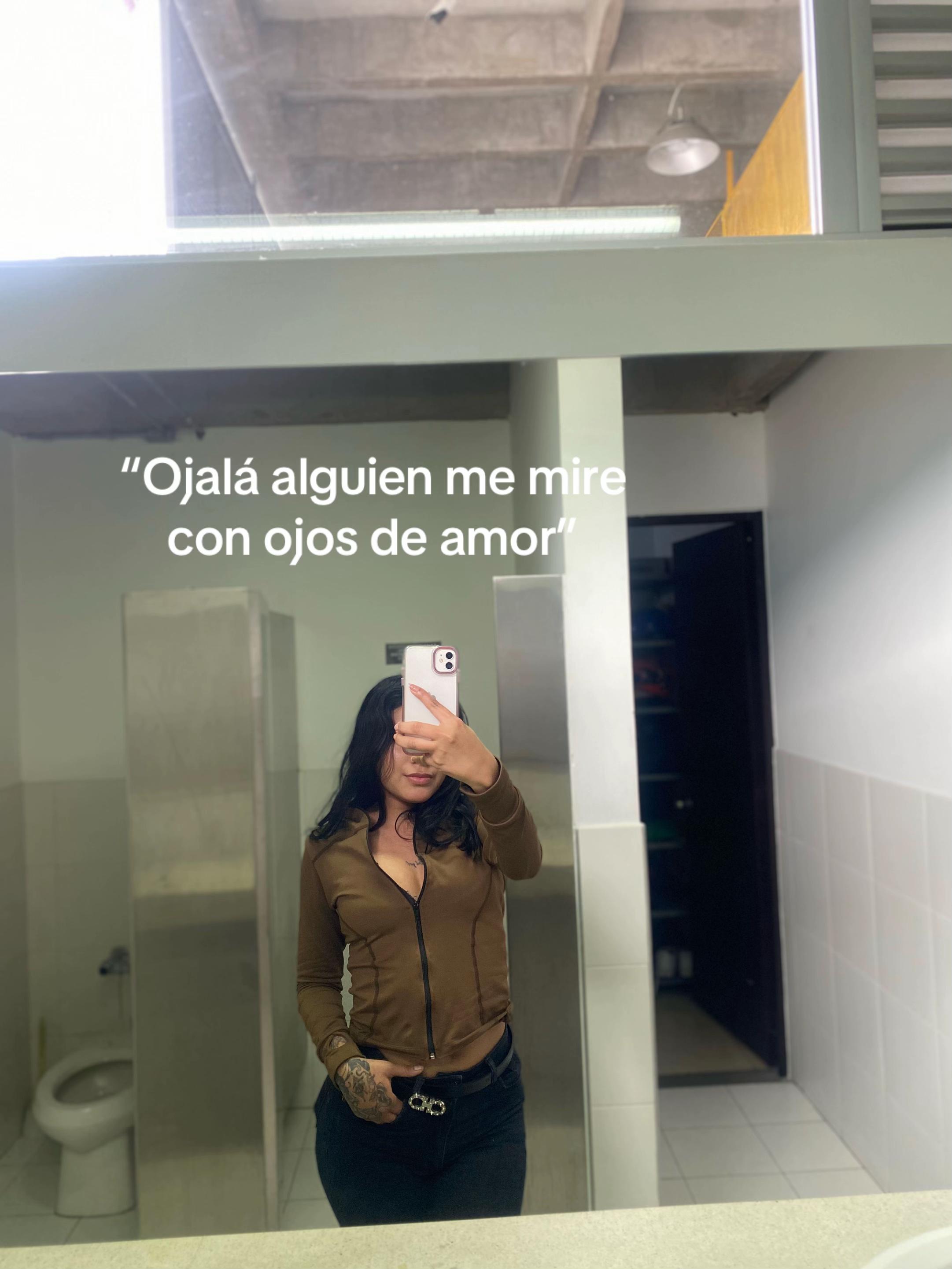 @👩🏻.