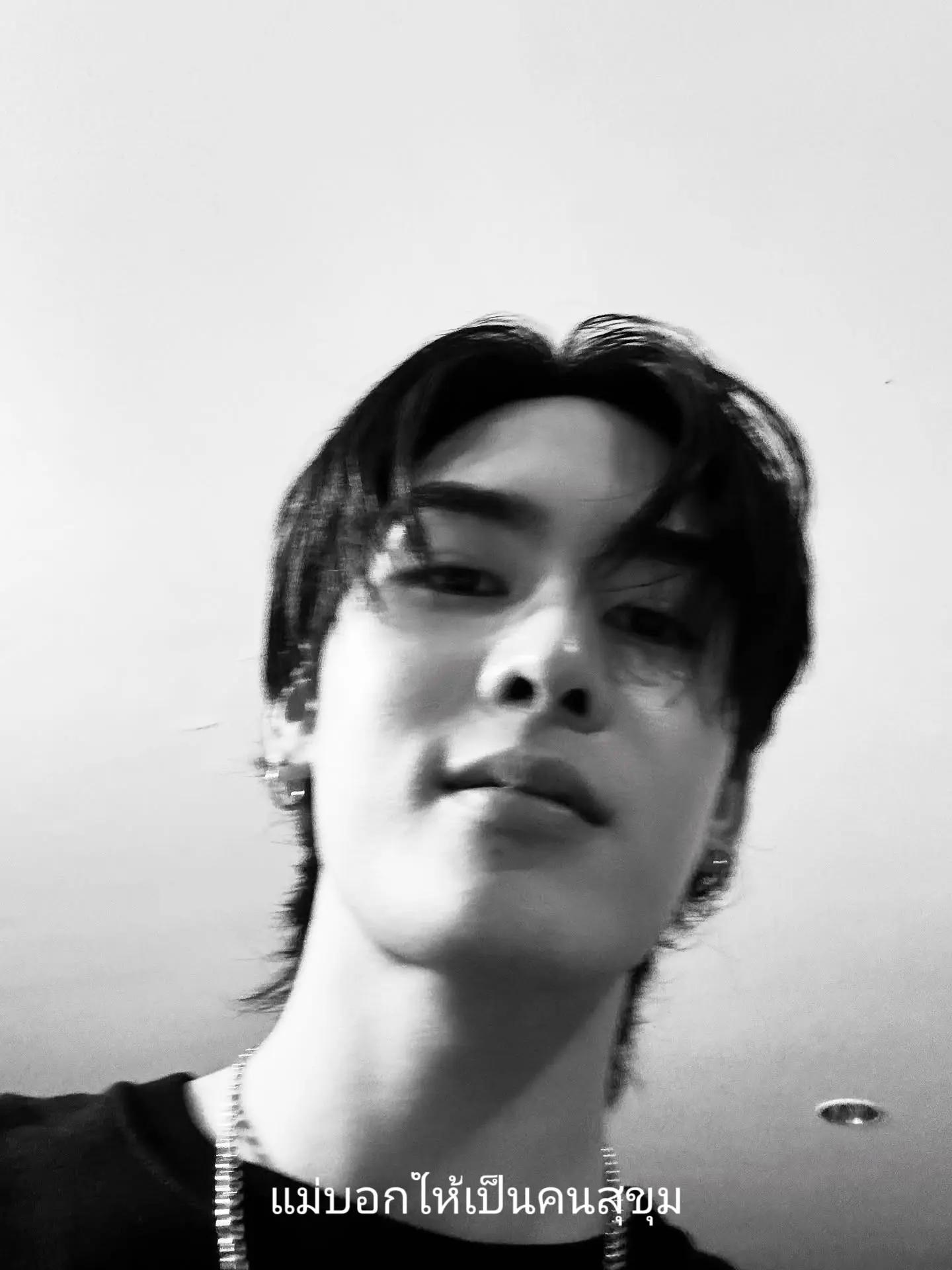 @𝐟𝐟_🤍✨