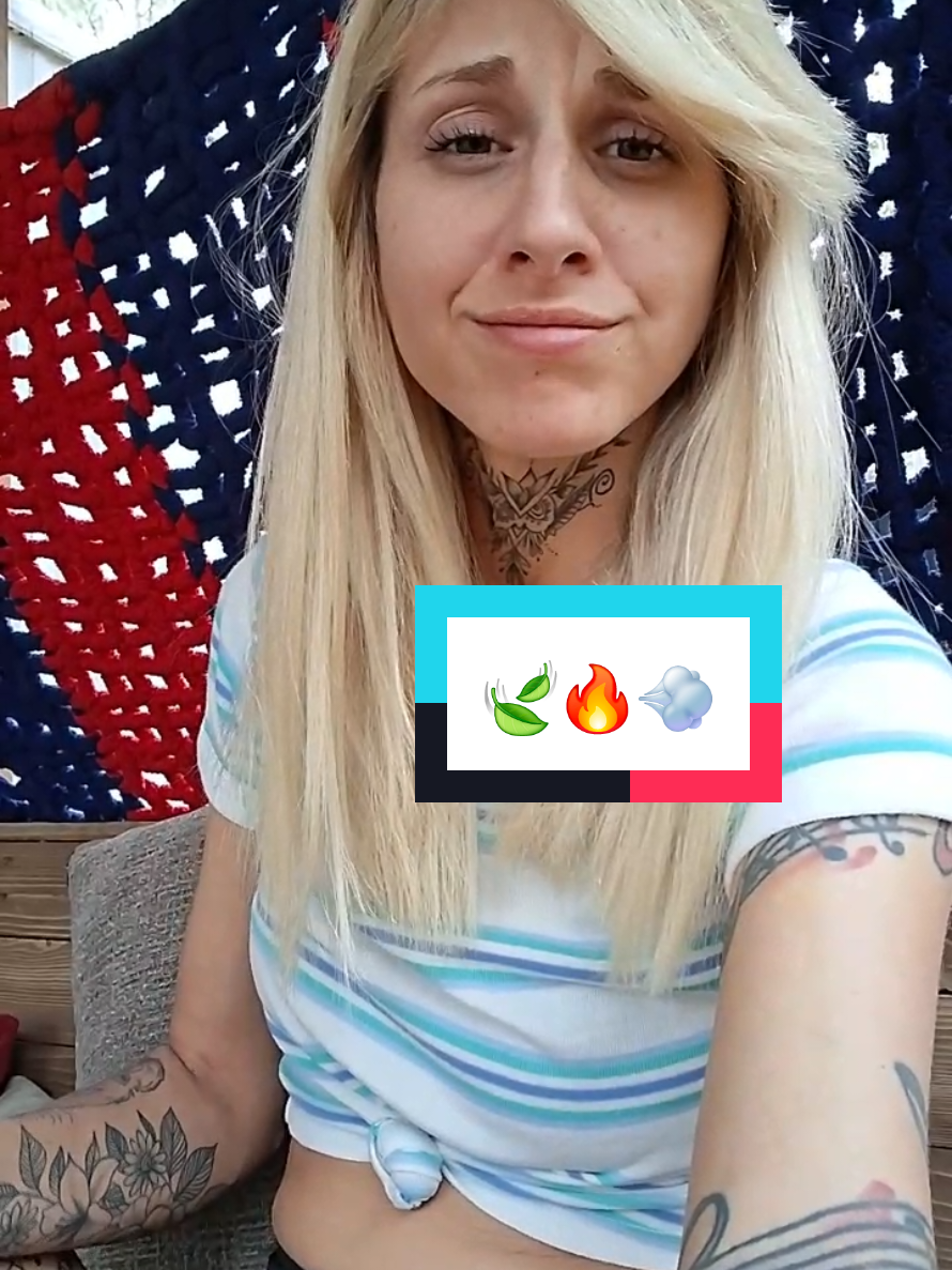 @Smokeyybarbie420