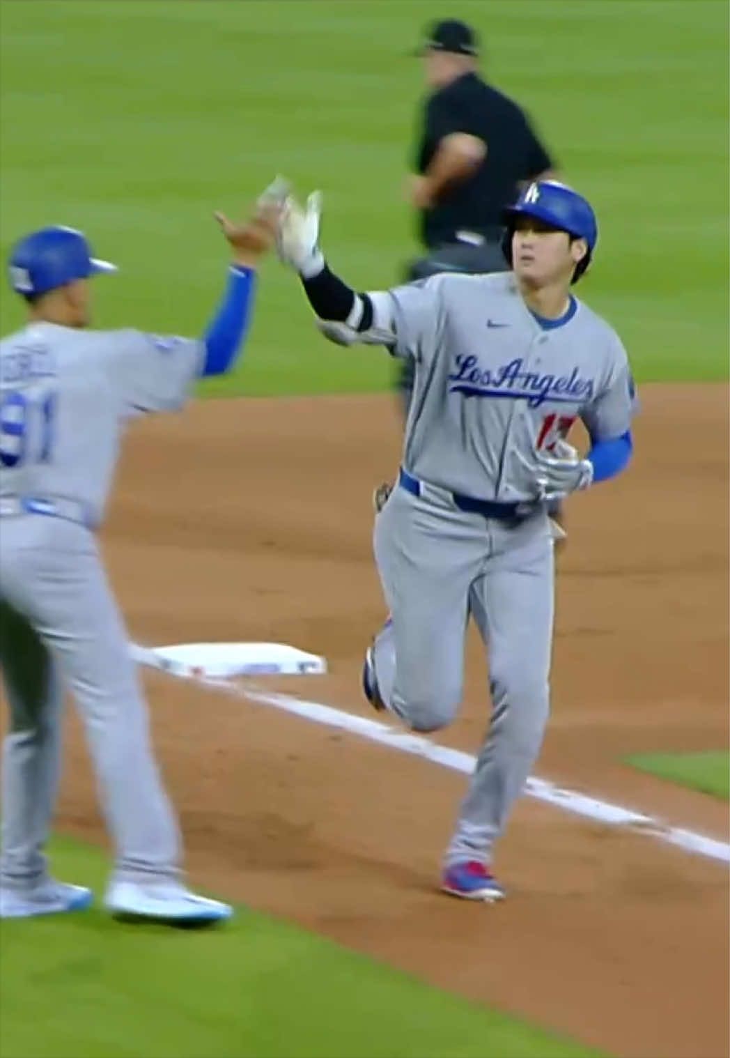 @Los Angeles Dodgers