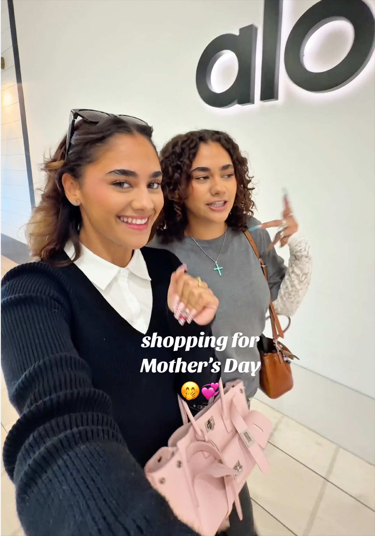 @MONTESTWINS 💗