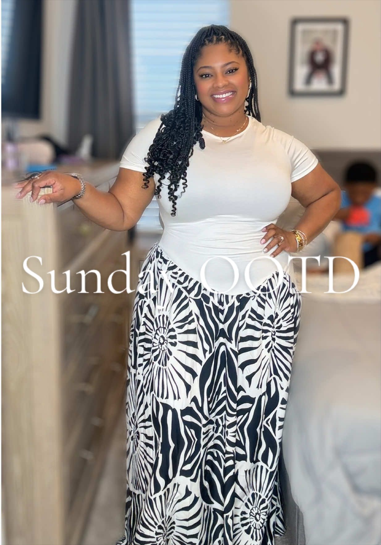 @Ash | HR Fashion Girl | BoyMom