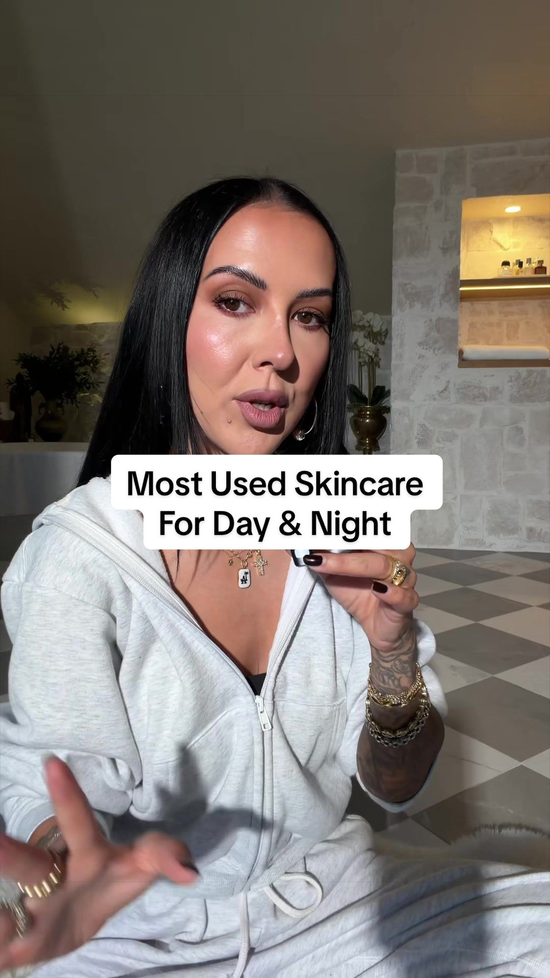 @Nikki La Rose
