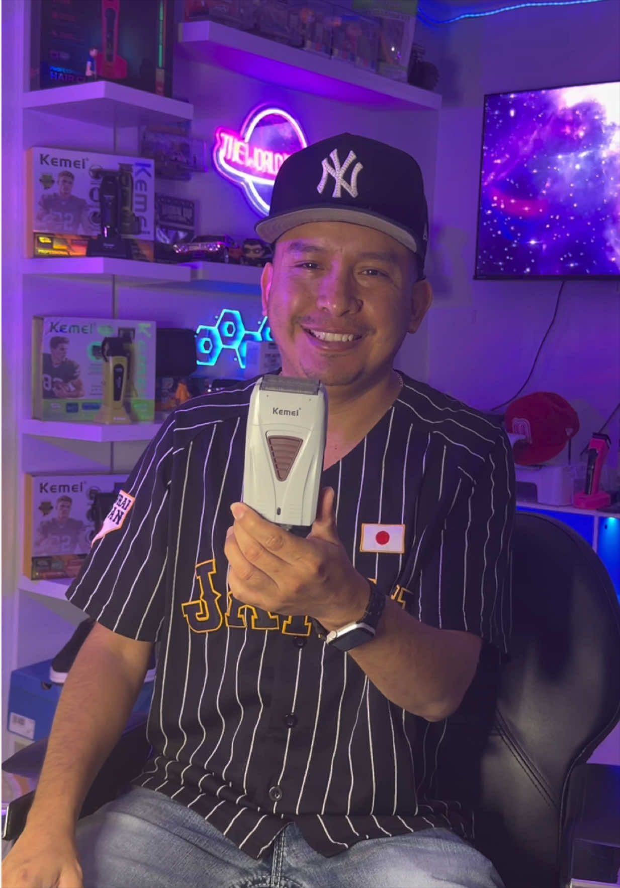 @Jisai Barber