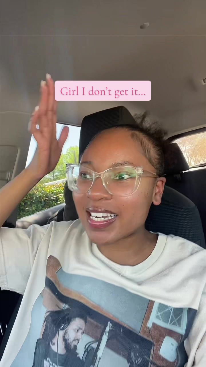 @alexiskimm