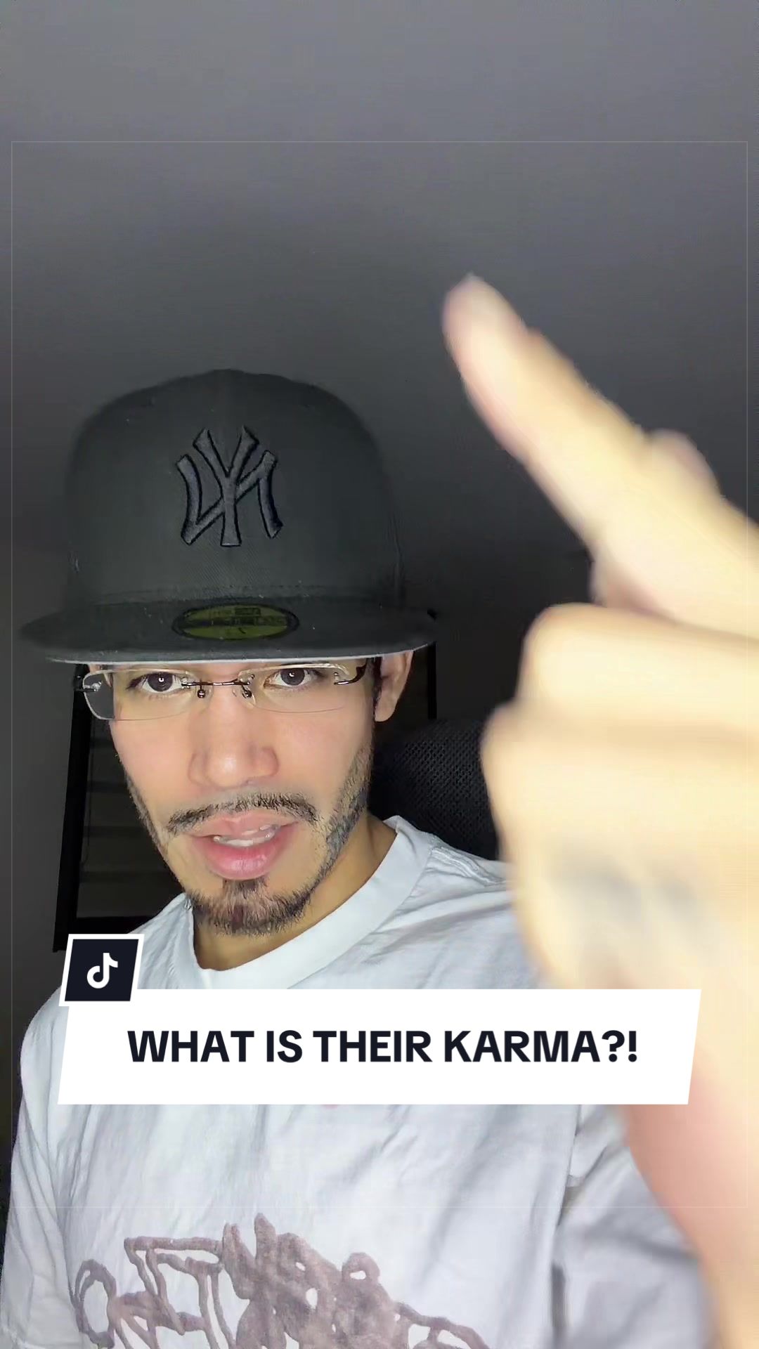 @F1ARO