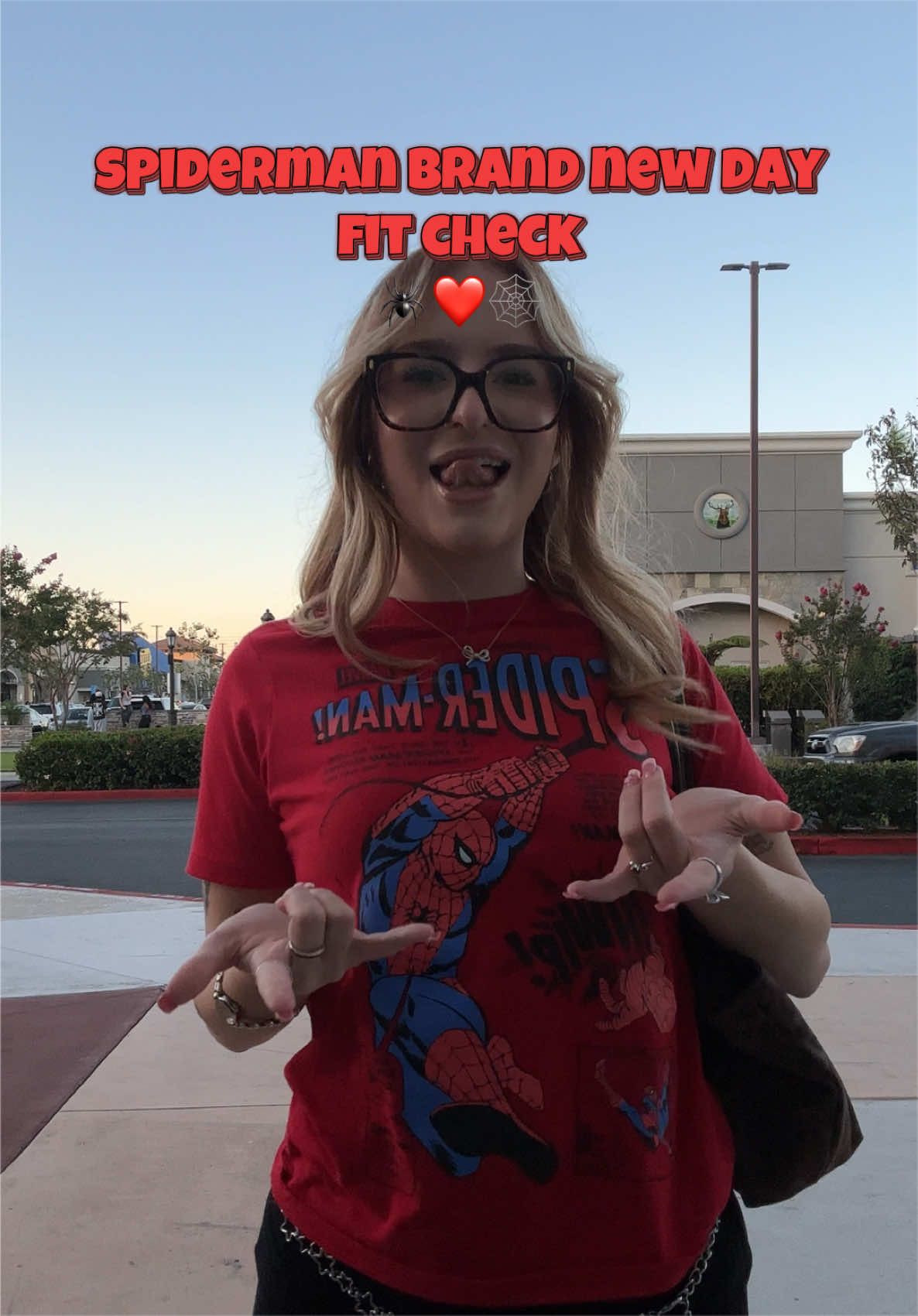 @thejuliannalarsen