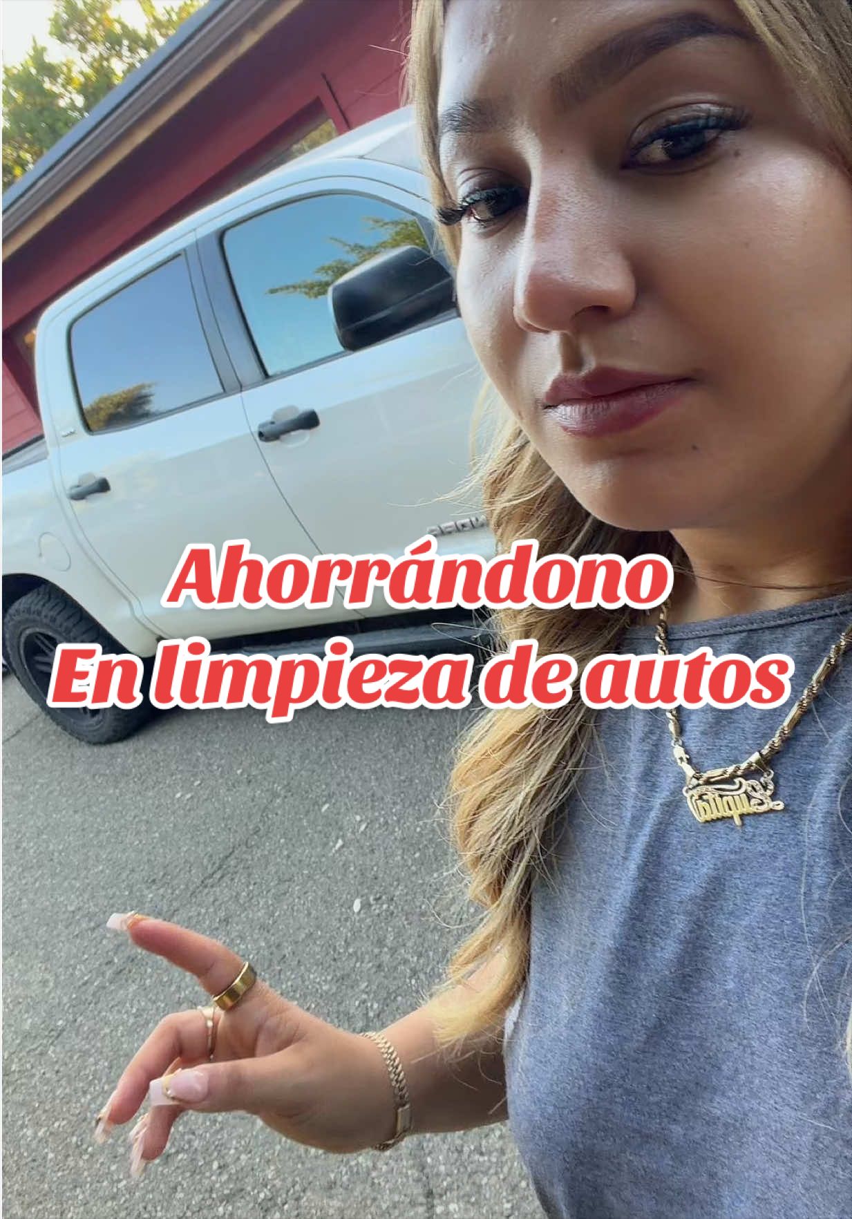 @lupithazzepeda
