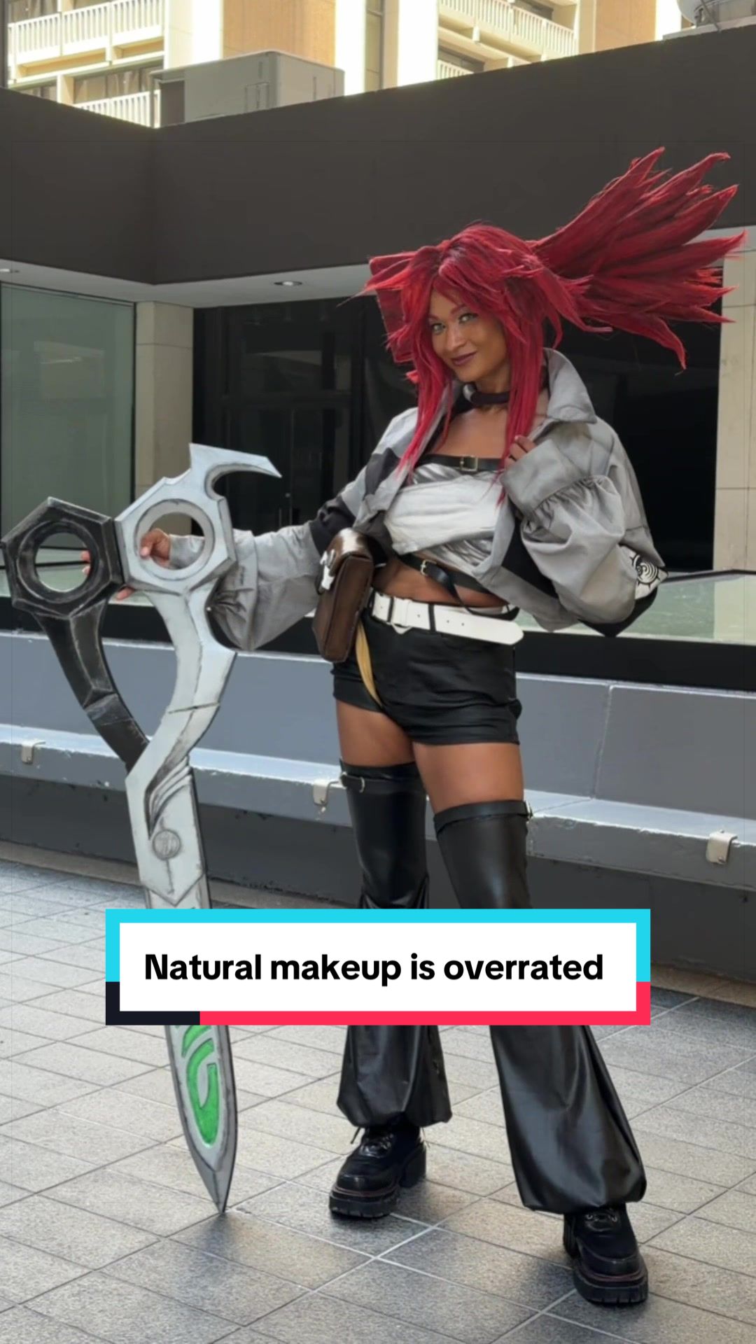 @Dressesandcapes