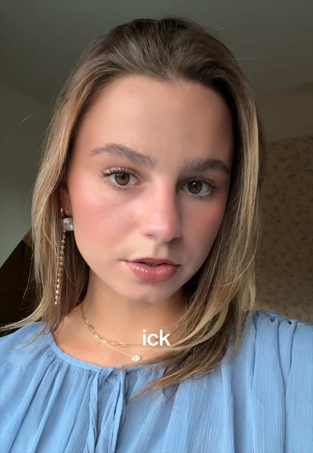 @oliviahudson