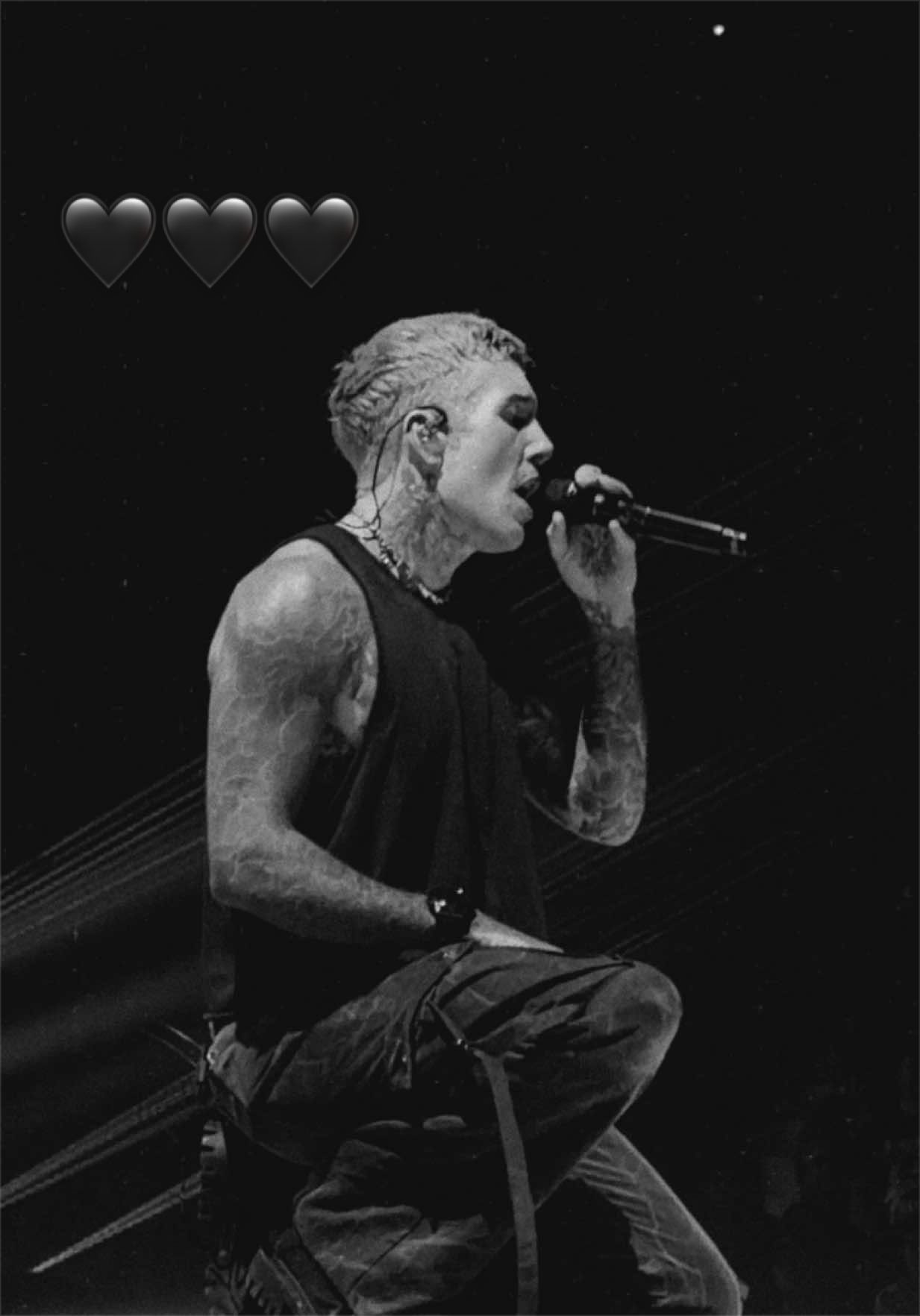 @𝖇𝖚𝖌 🕸️ 🖤