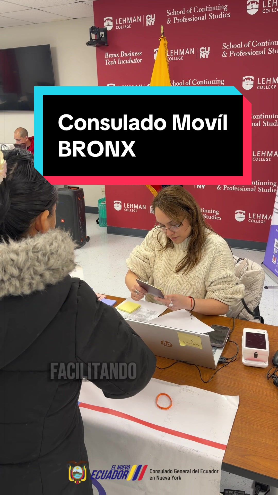 @Consulado del Ecuador en NY