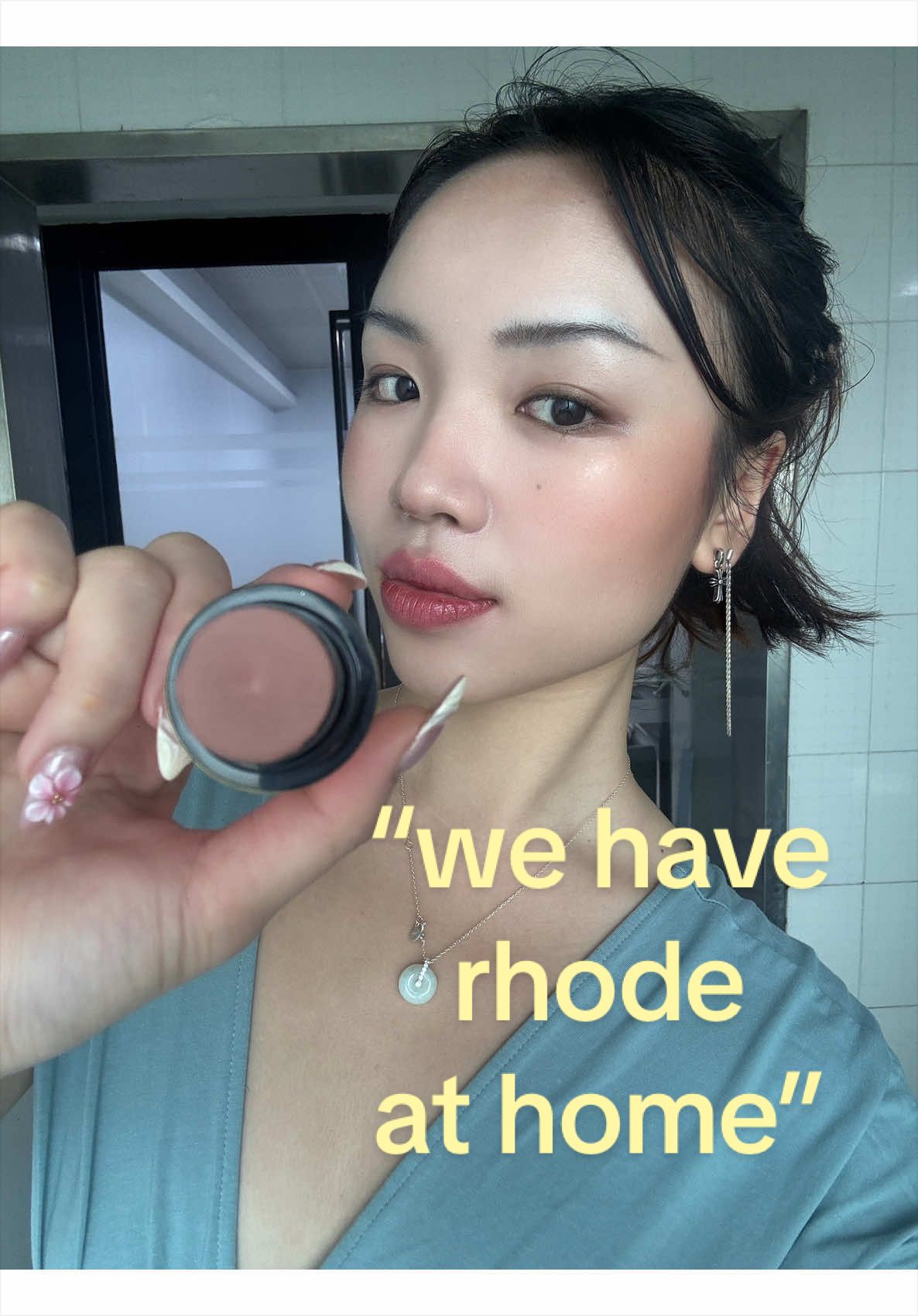 @Ariel　             　　　༽