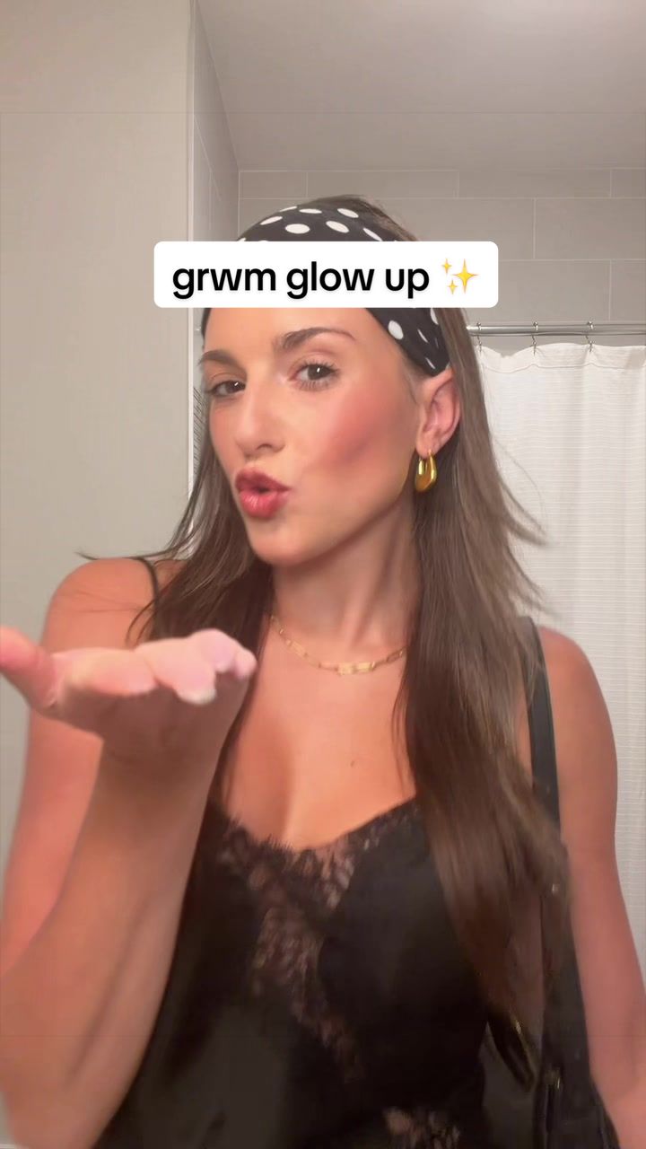 @megankellyugc