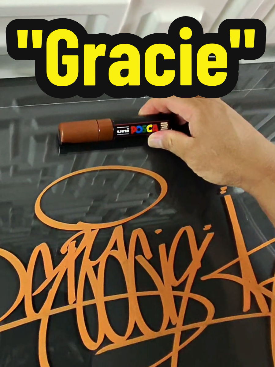 @"Nurse & graffiti name artist"