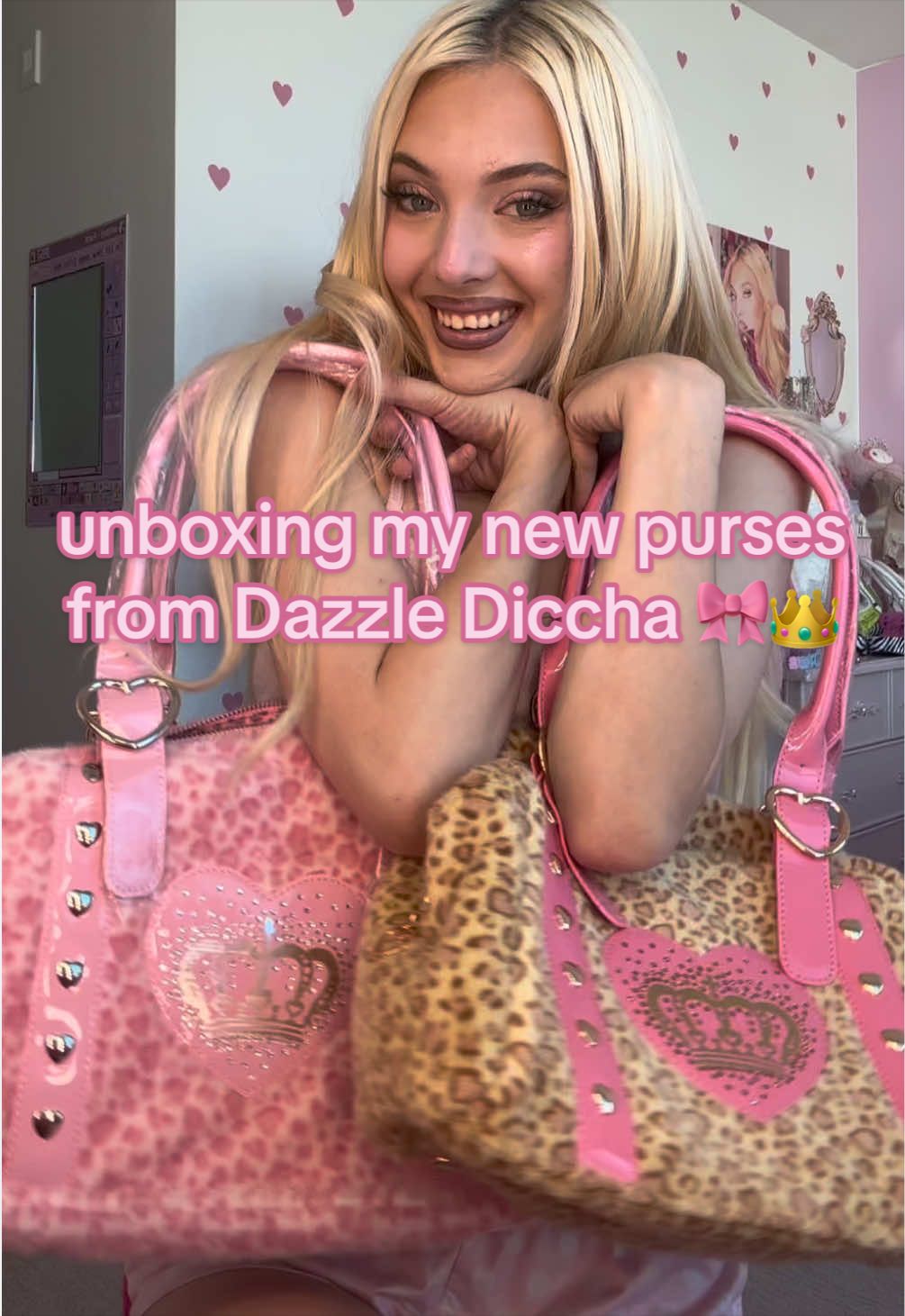 @mo