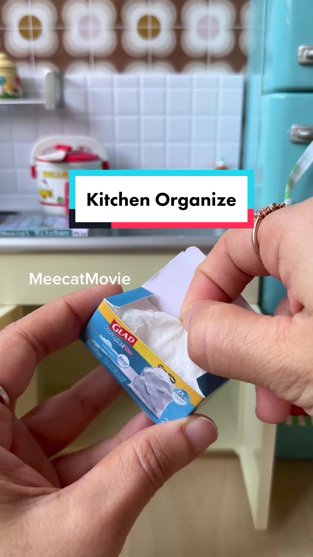 @Meecat