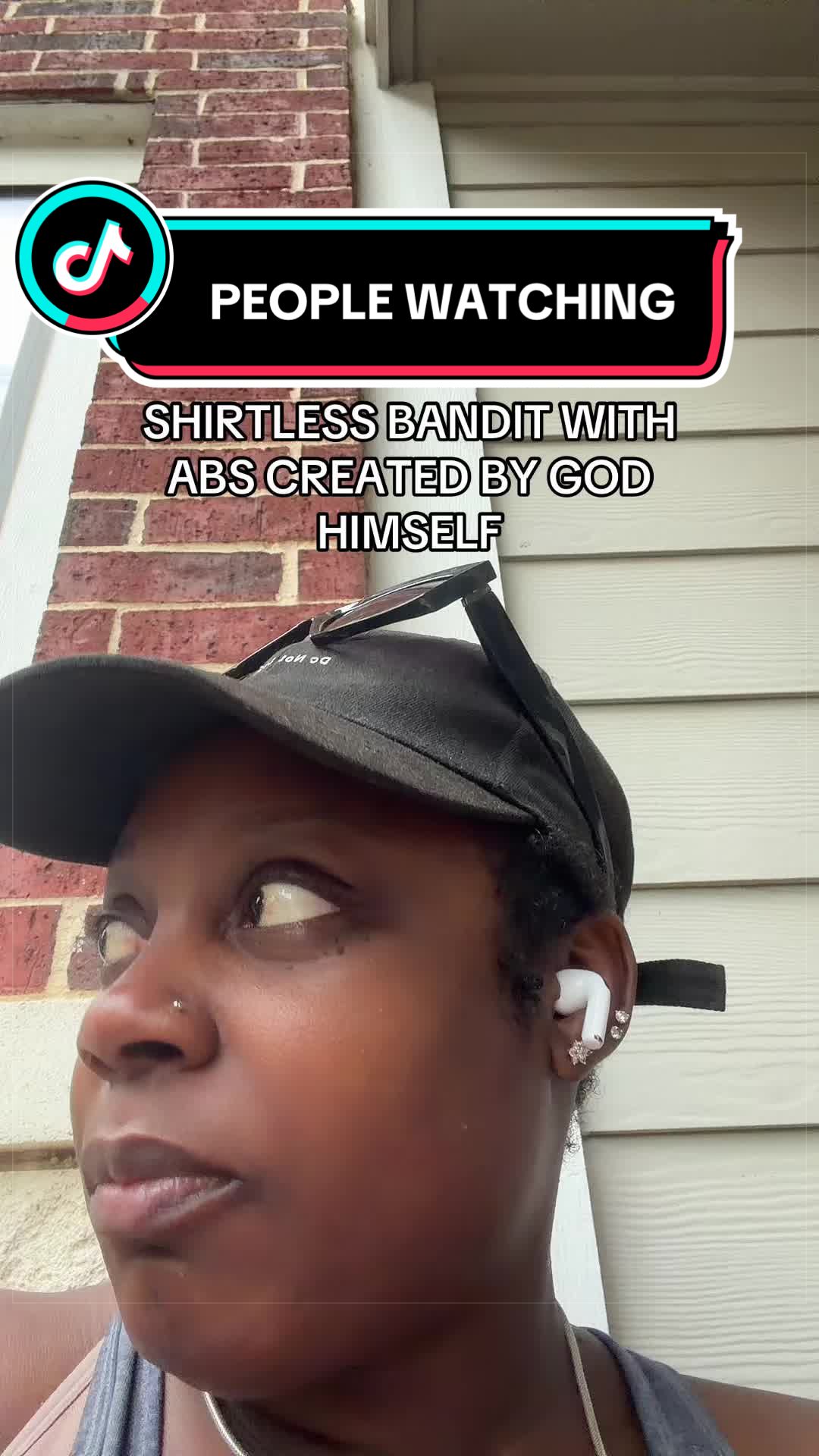 @MsTee_