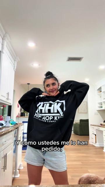 @Lia Charry 🍒