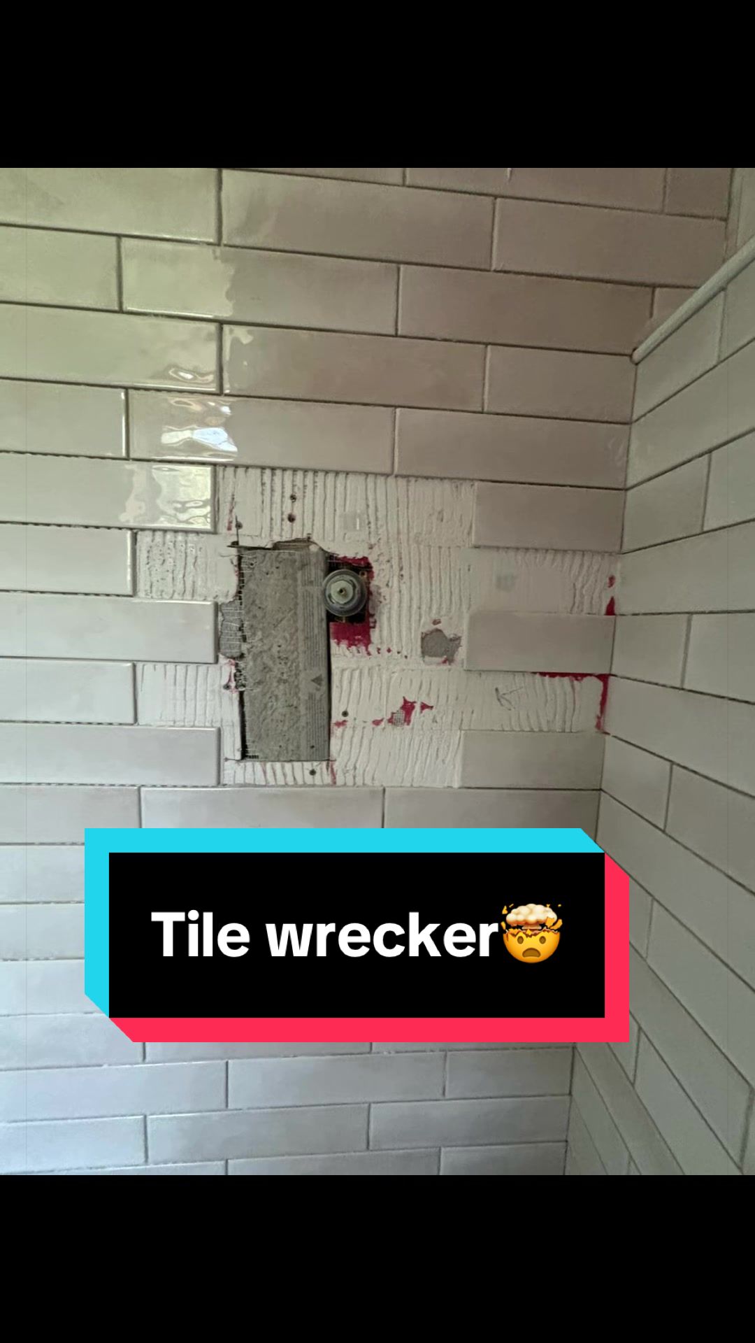 @Brothers in Tile
