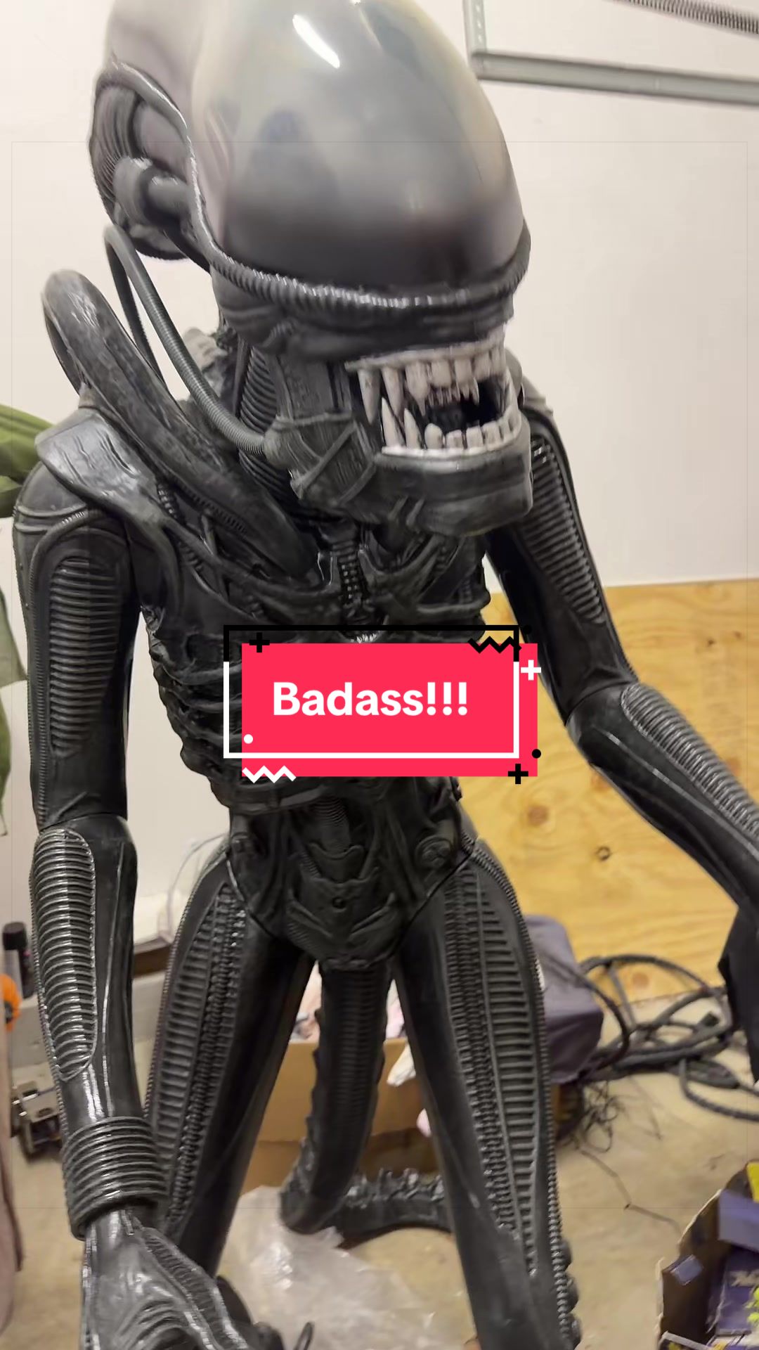 @Deezanimatronics