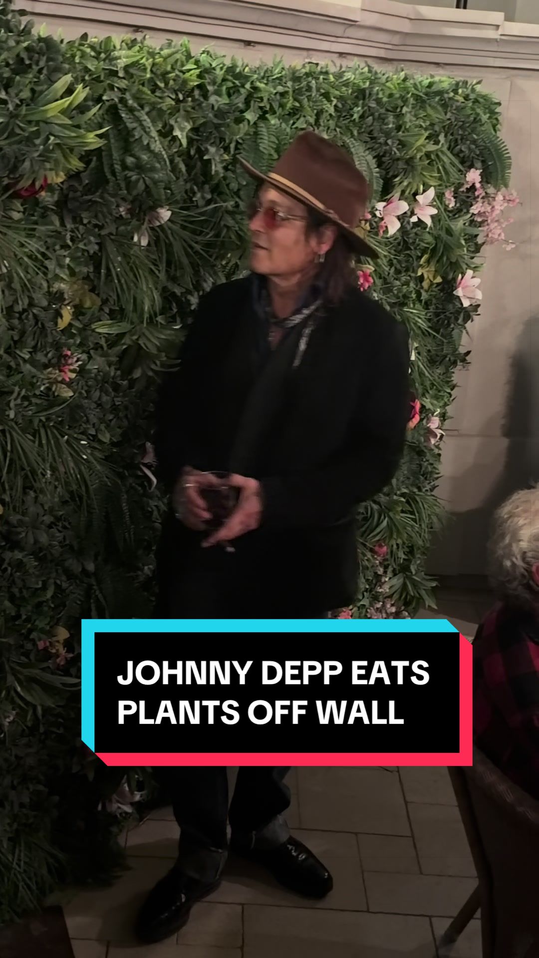 @Just Jared