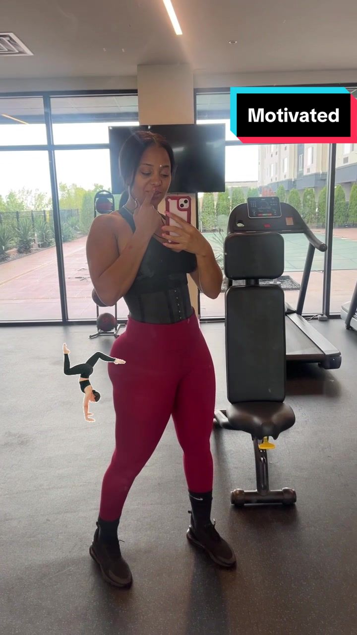 @LifeofLyndaRose