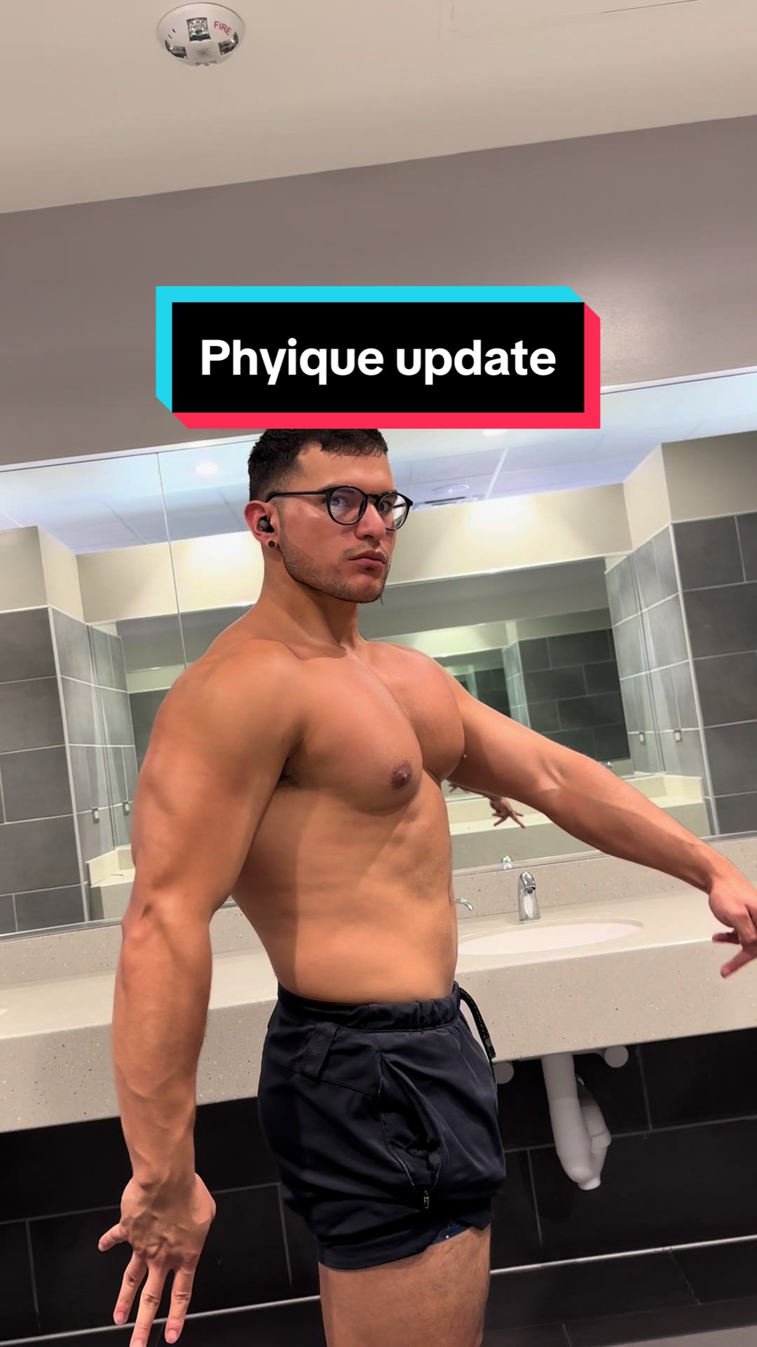 @izhai hernandez