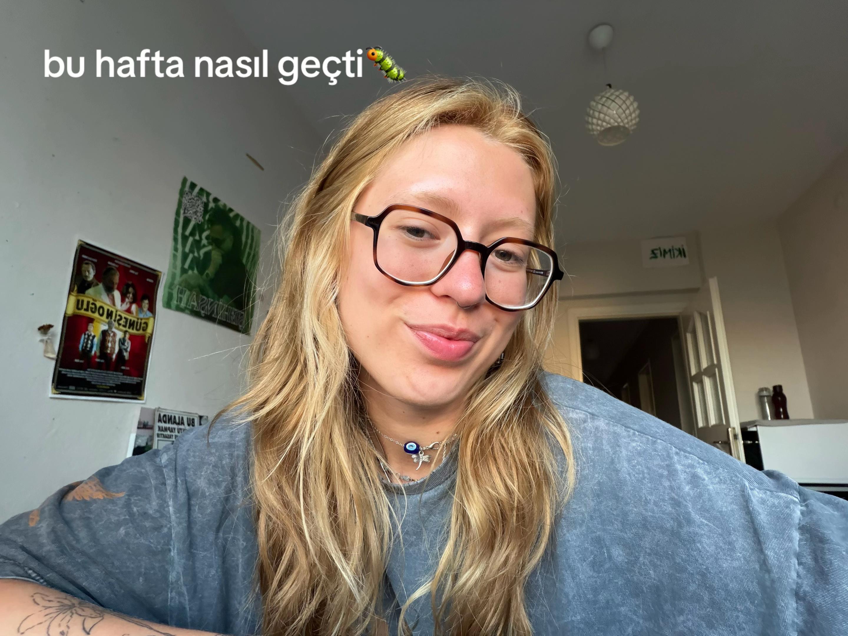 @poetleyla