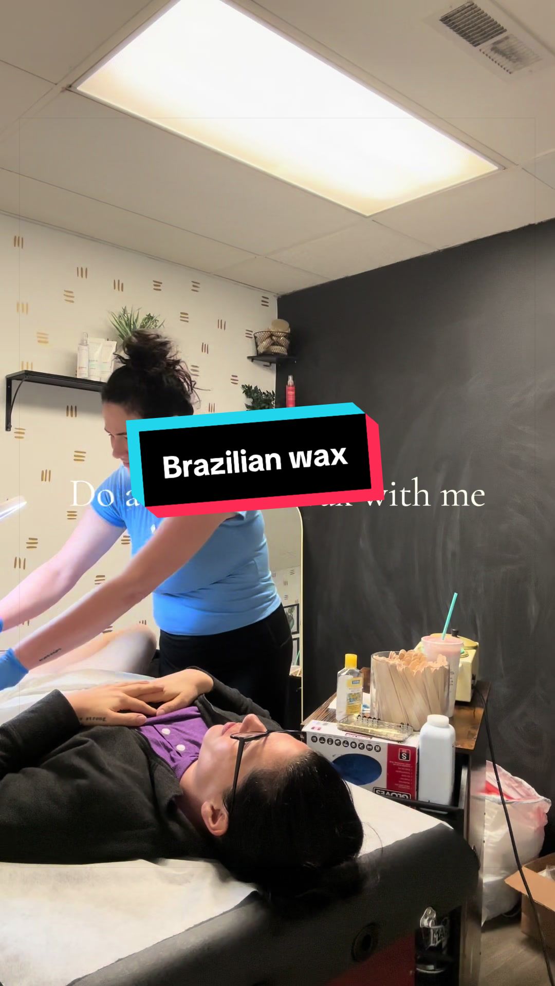 @kristenatthewaxbar