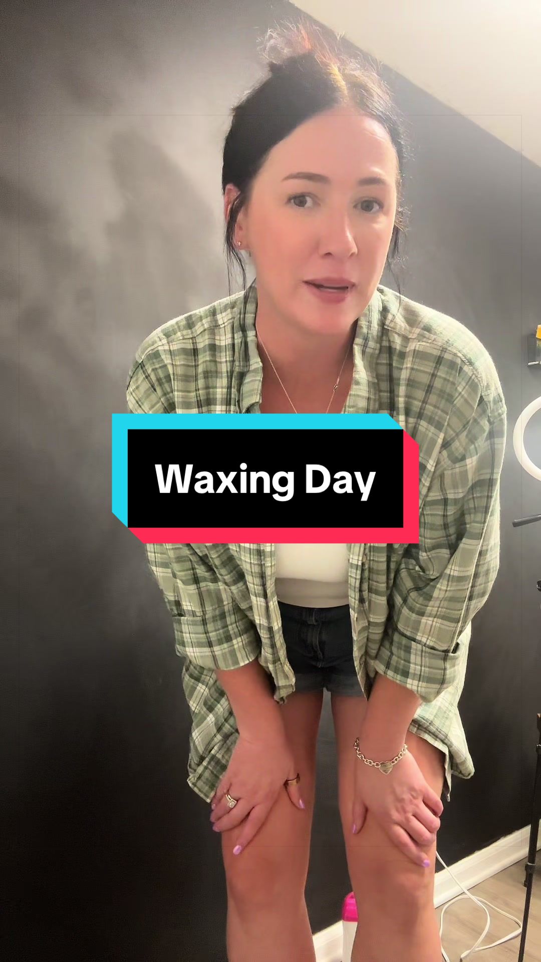 @kristenatthewaxbar