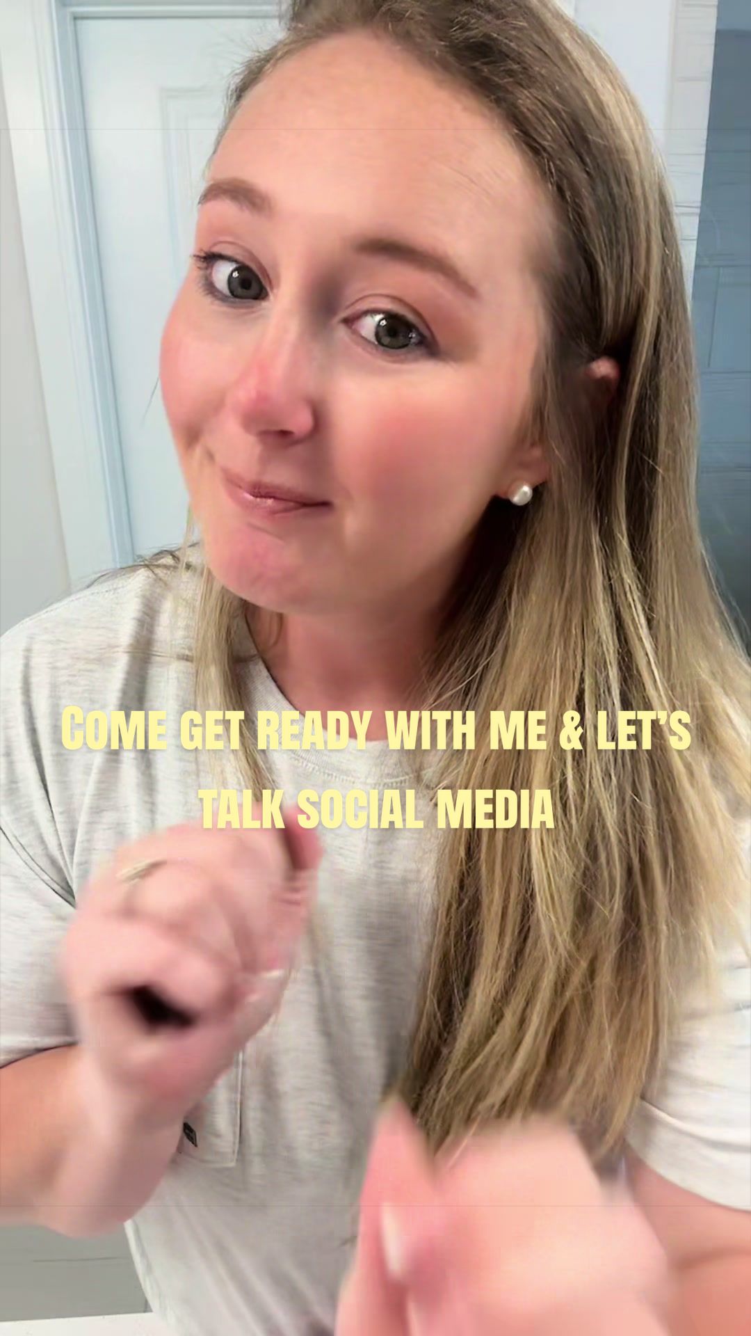@Lindsey | Banner Artist & Mom